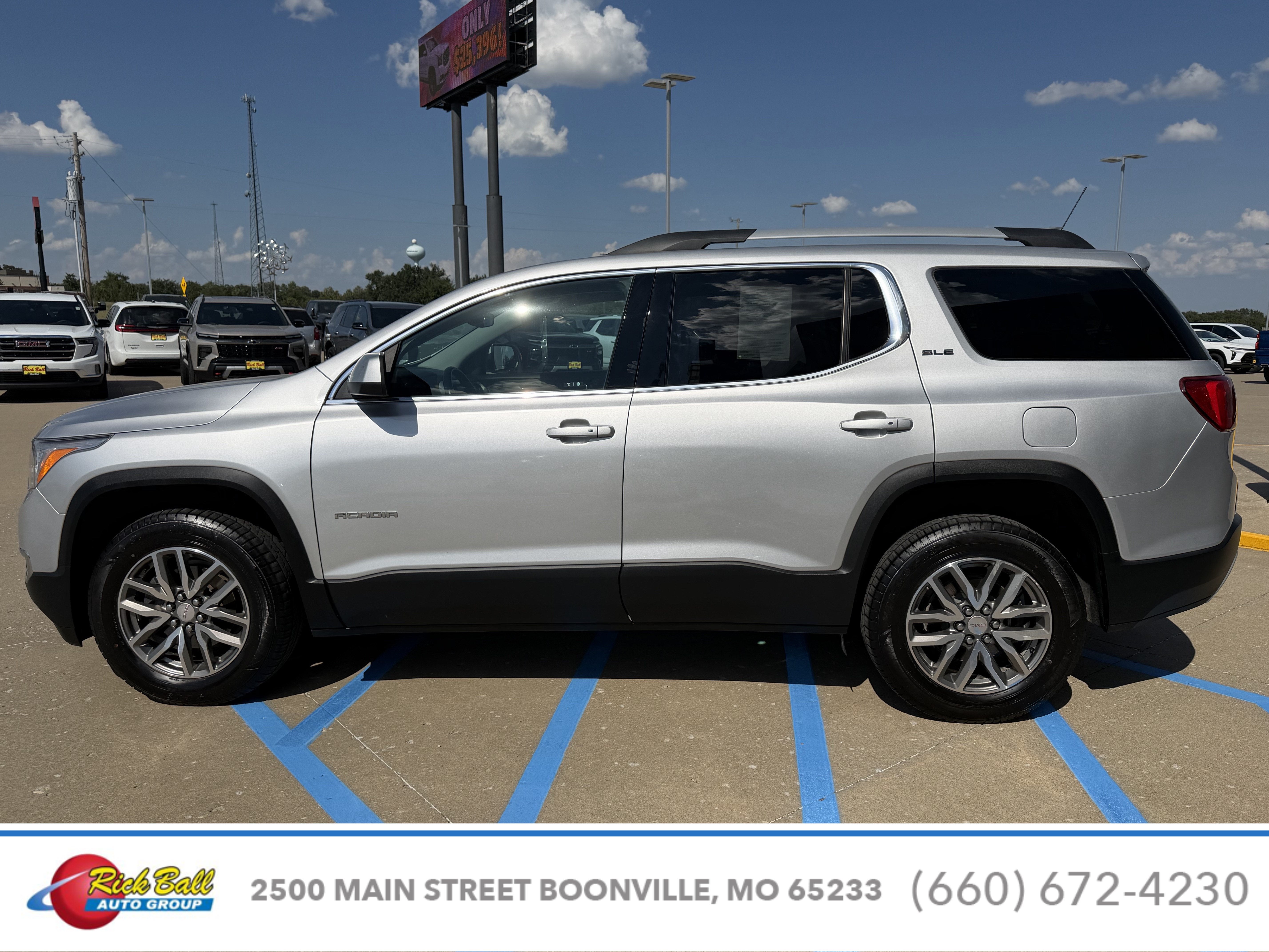 2019 GMC Acadia SLE
