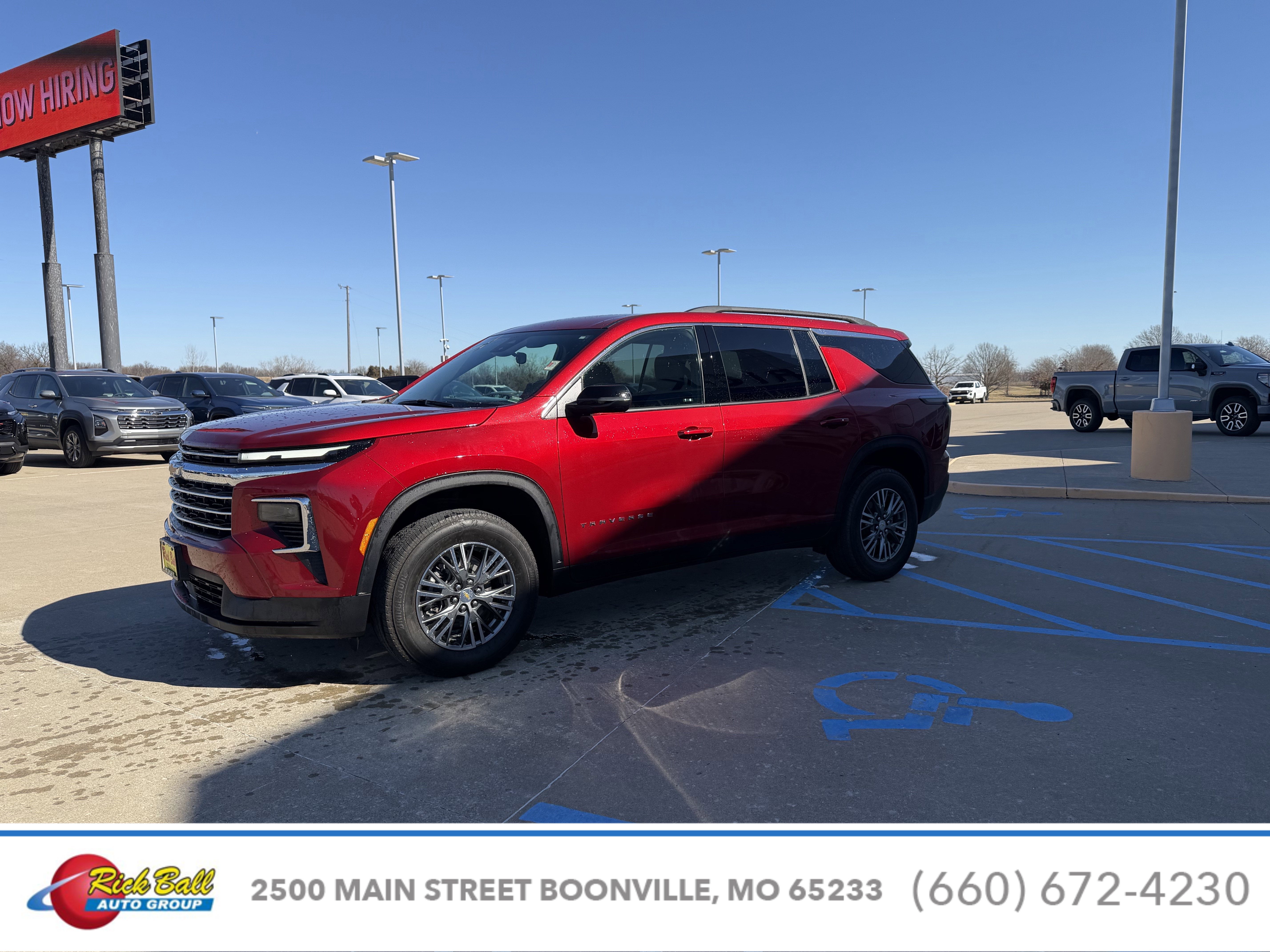 2025 Chevrolet Traverse LT