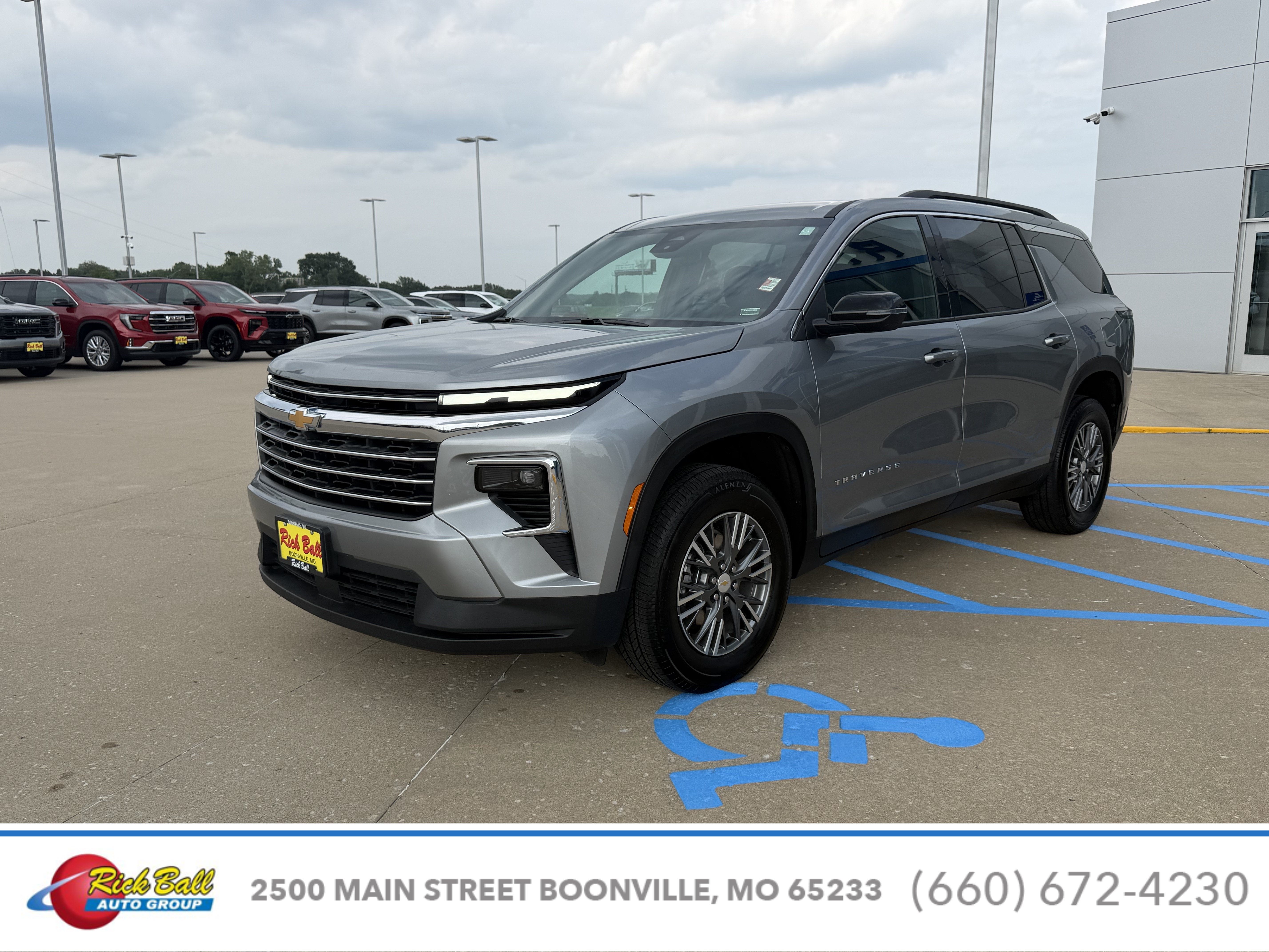2026 Chevrolet Traverse LT