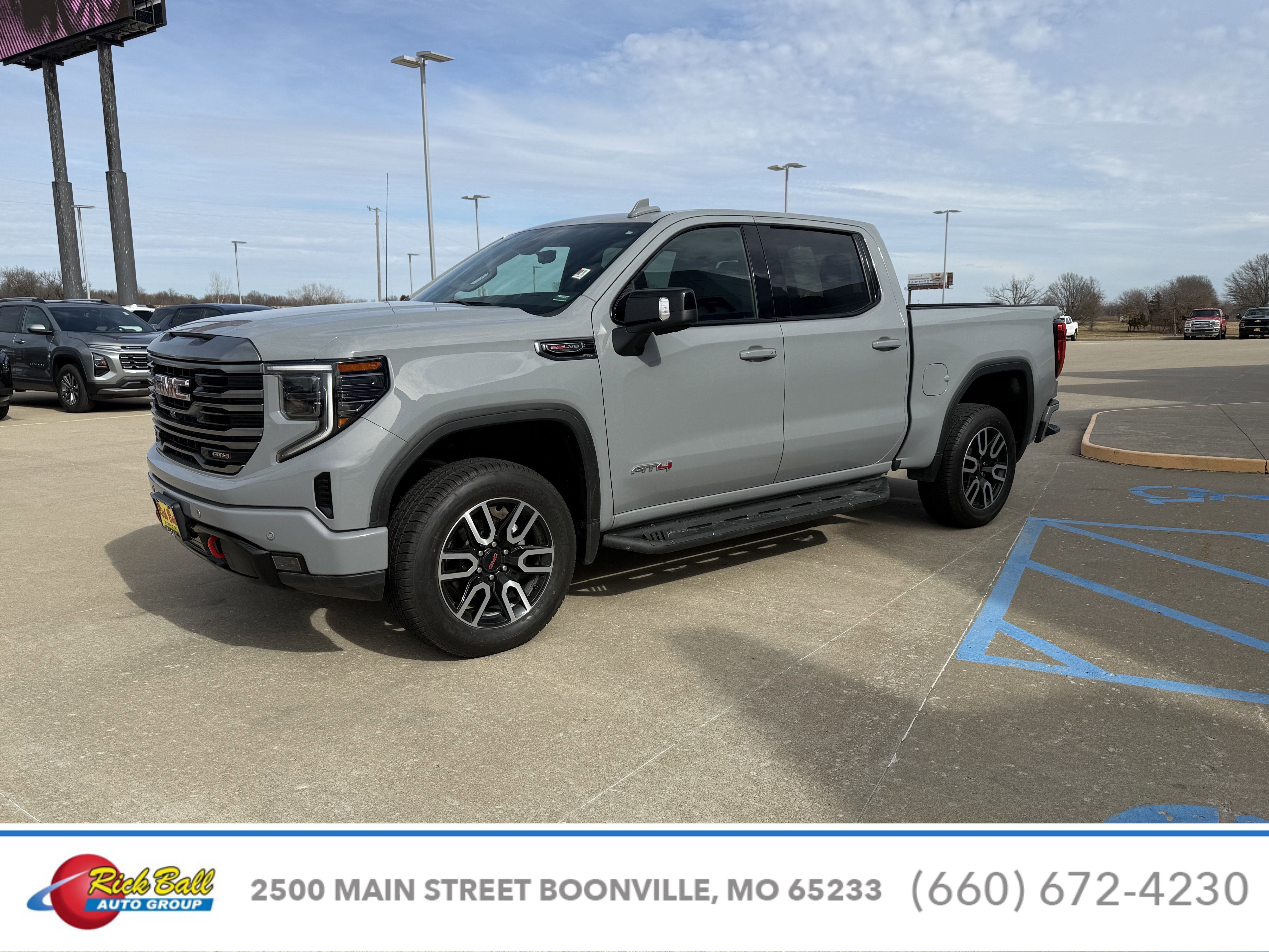 2024 GMC Sierra 1500 AT4