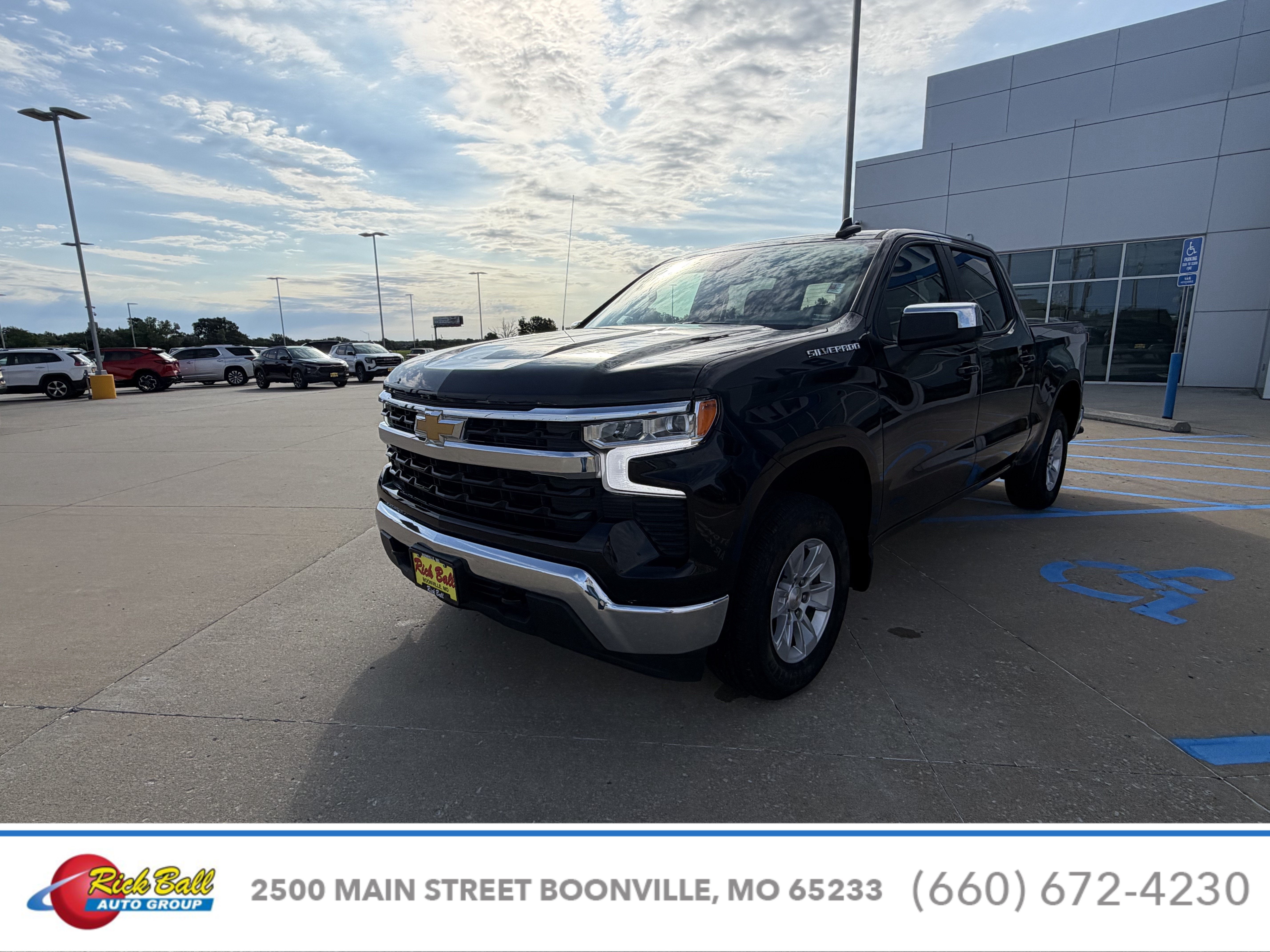 2025 Chevrolet Silverado 1500 LT