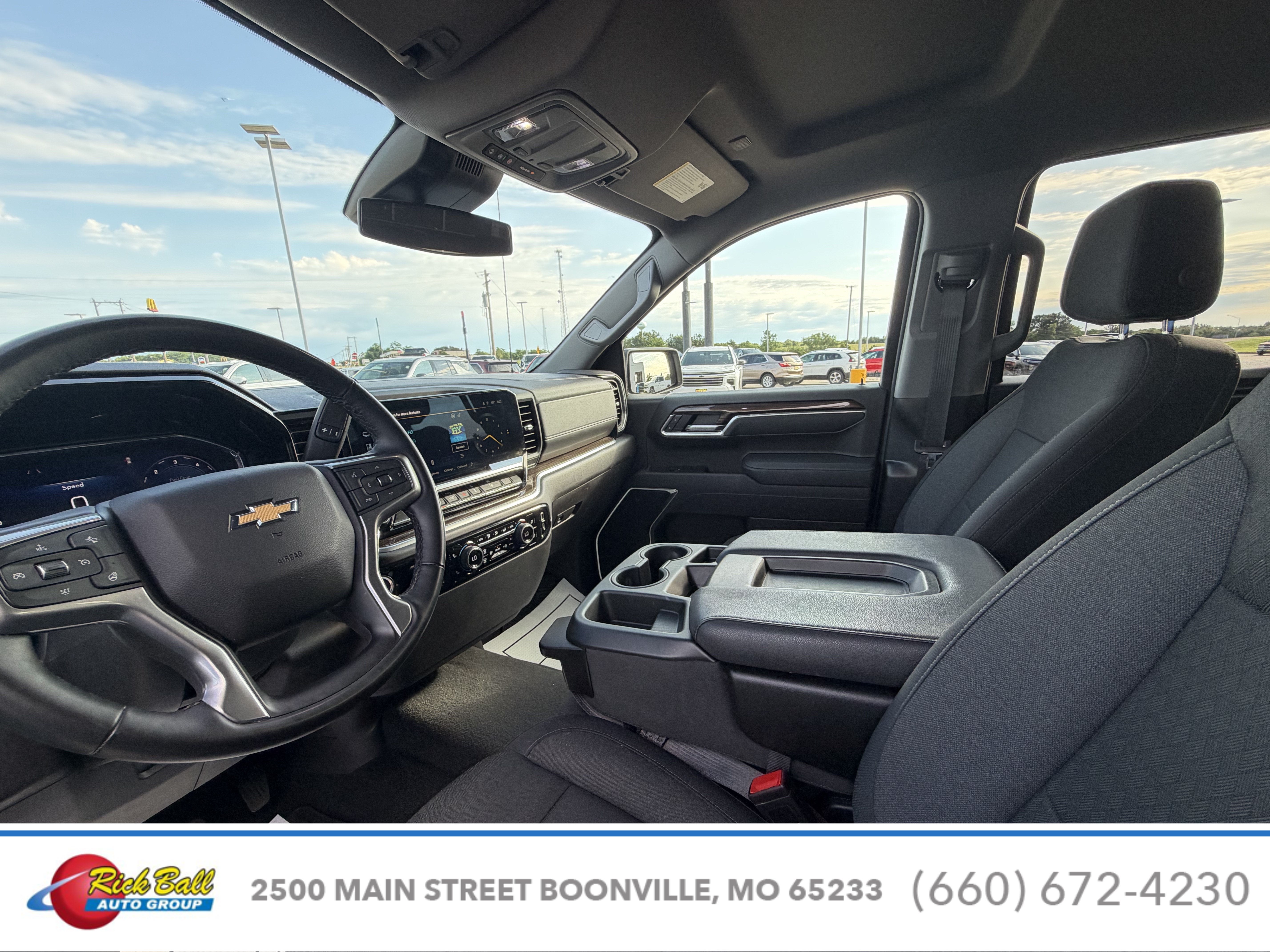 2025 Chevrolet Silverado 1500 LT