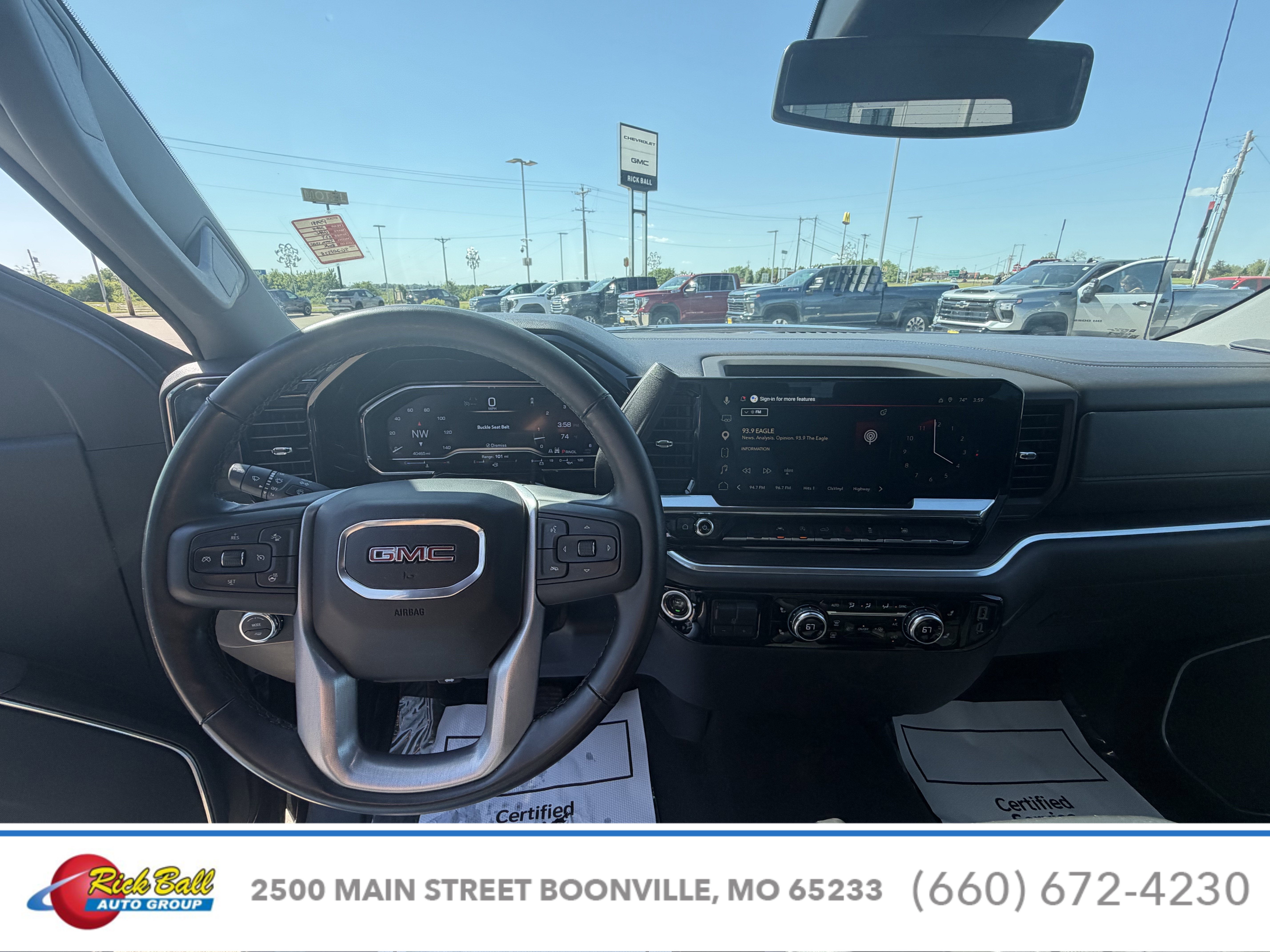 2025 GMC Sierra 1500 SLT