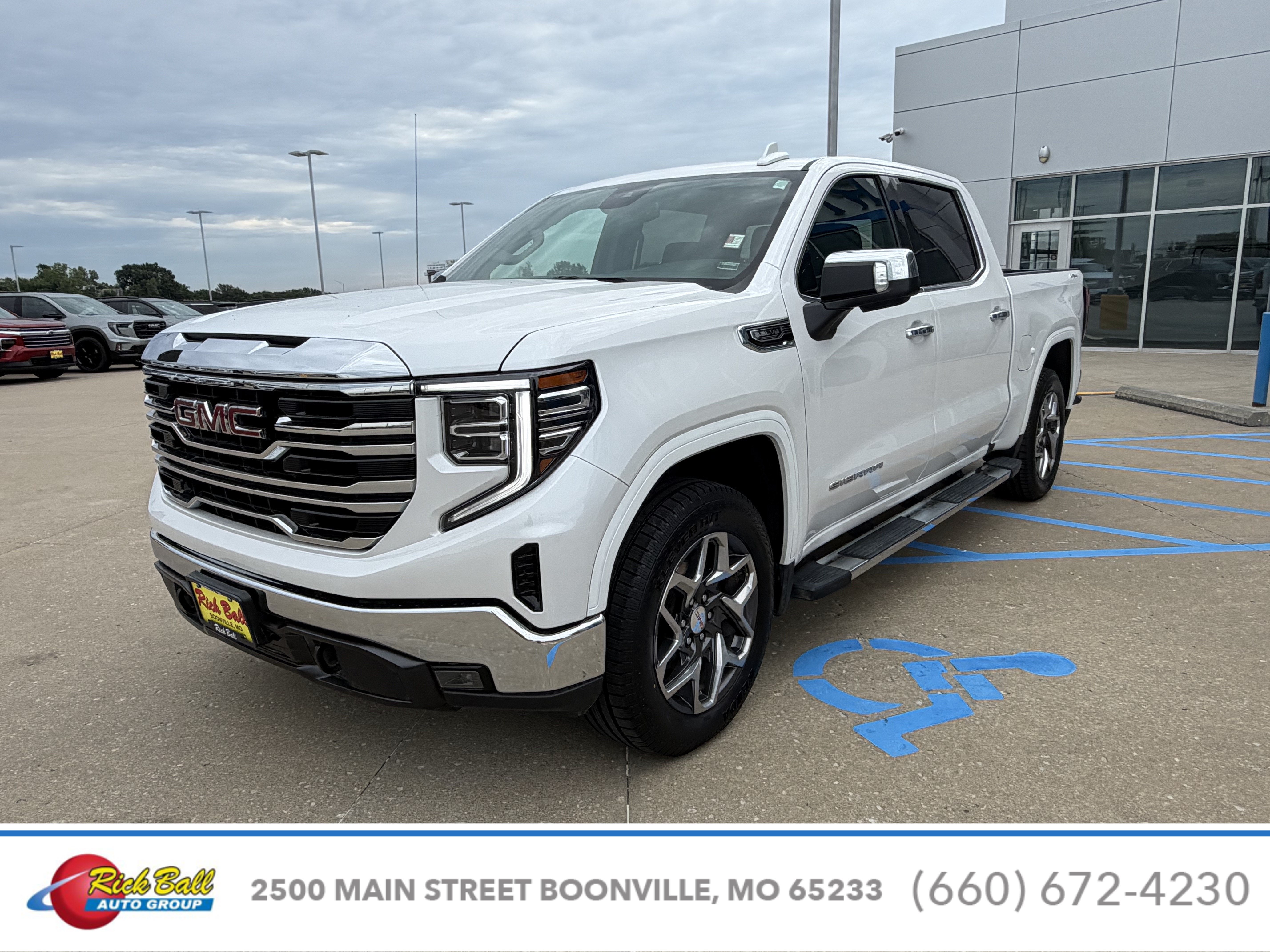 2025 GMC Sierra 1500 SLT
