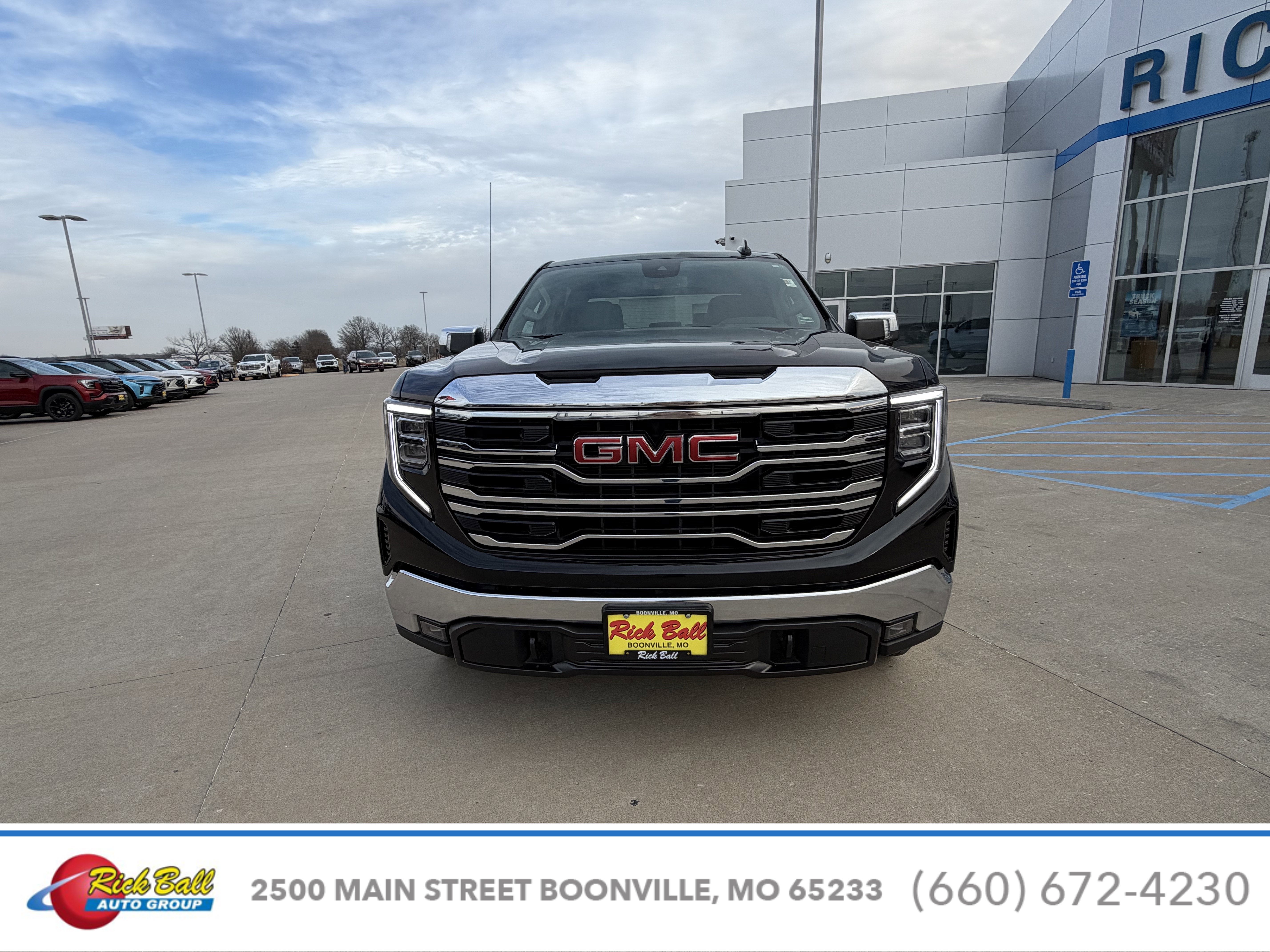2025 GMC Sierra 1500 SLT