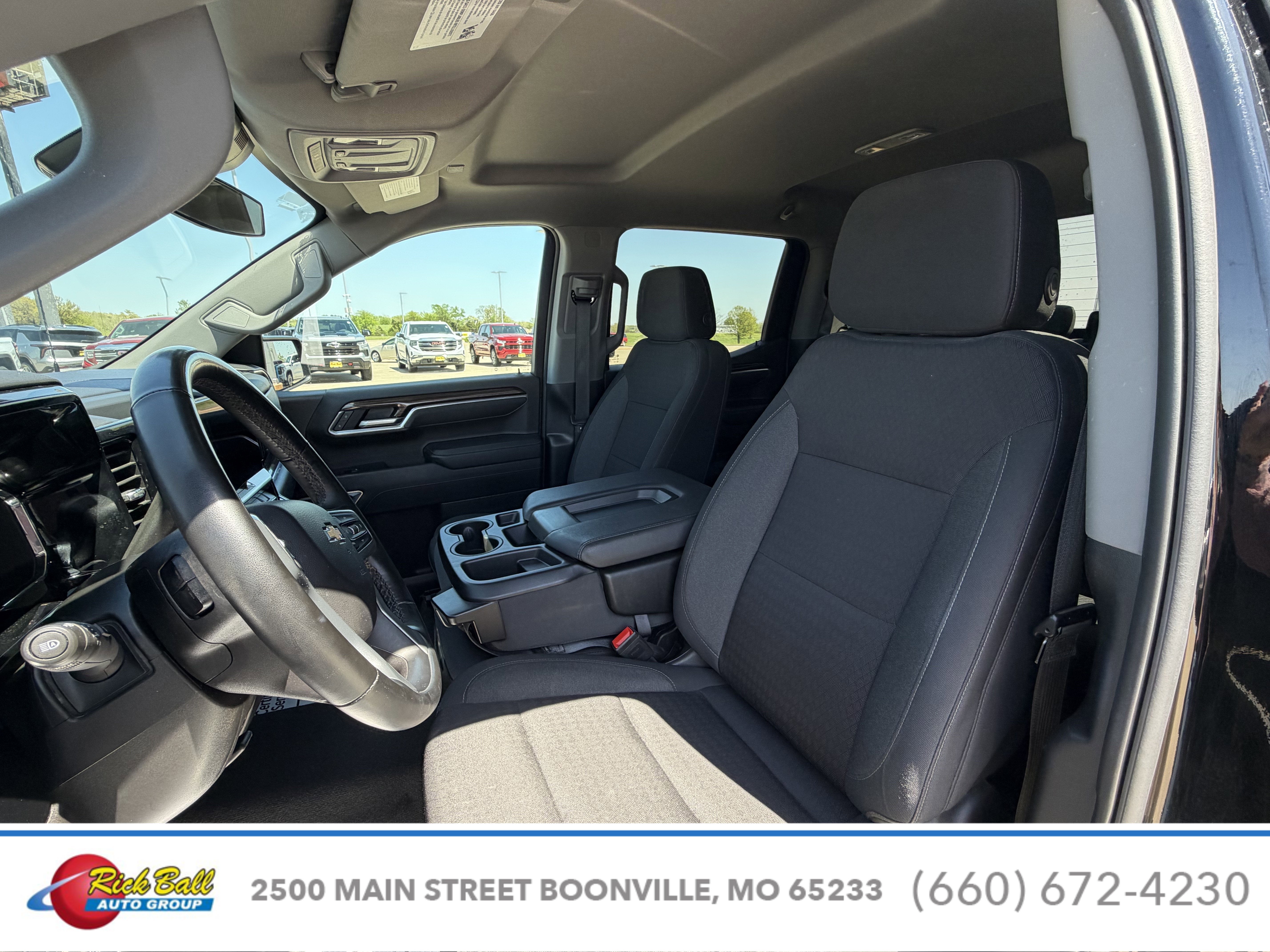2025 Chevrolet Silverado 1500 LT