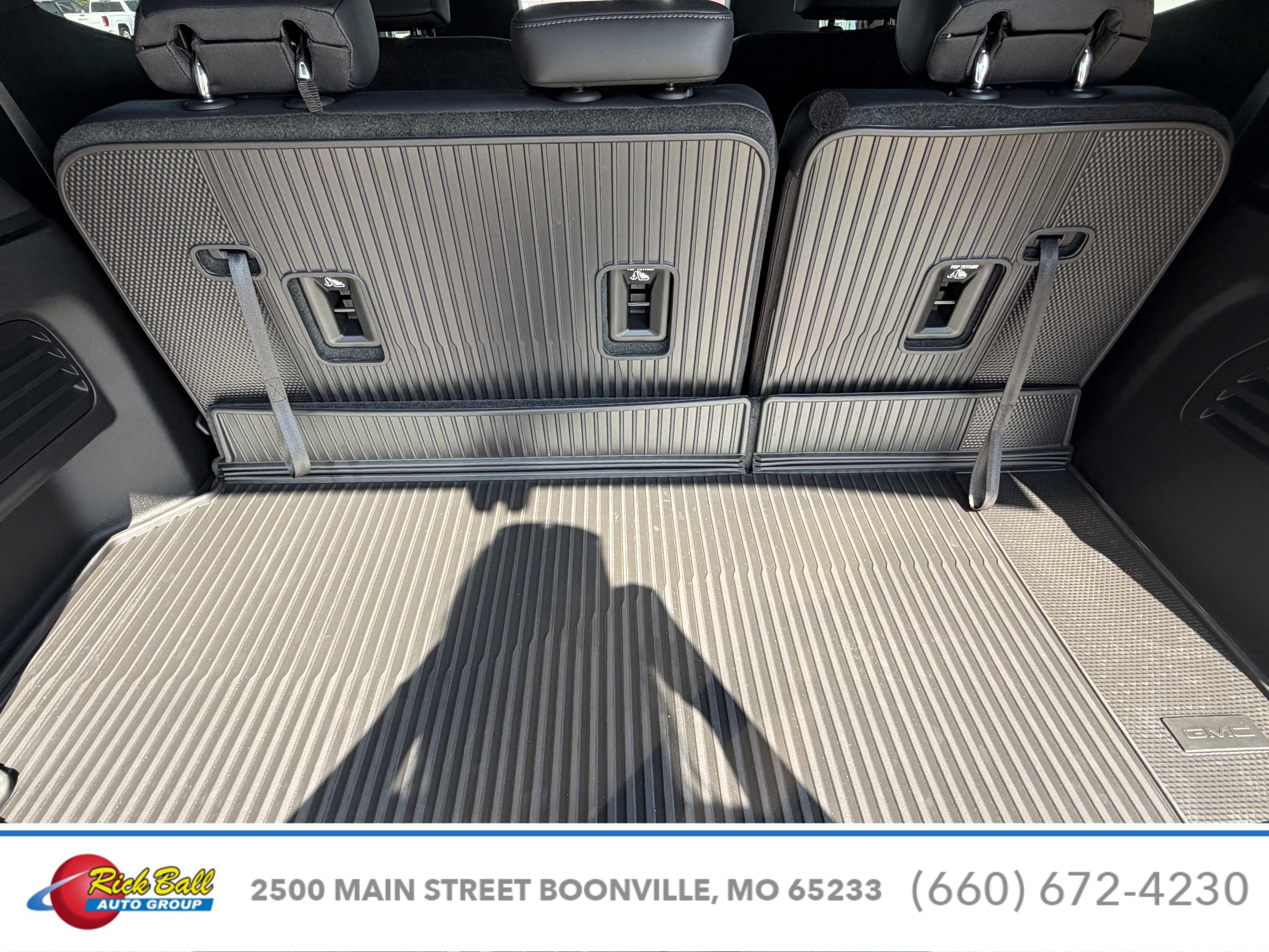 2027 GMC Acadia Elevation