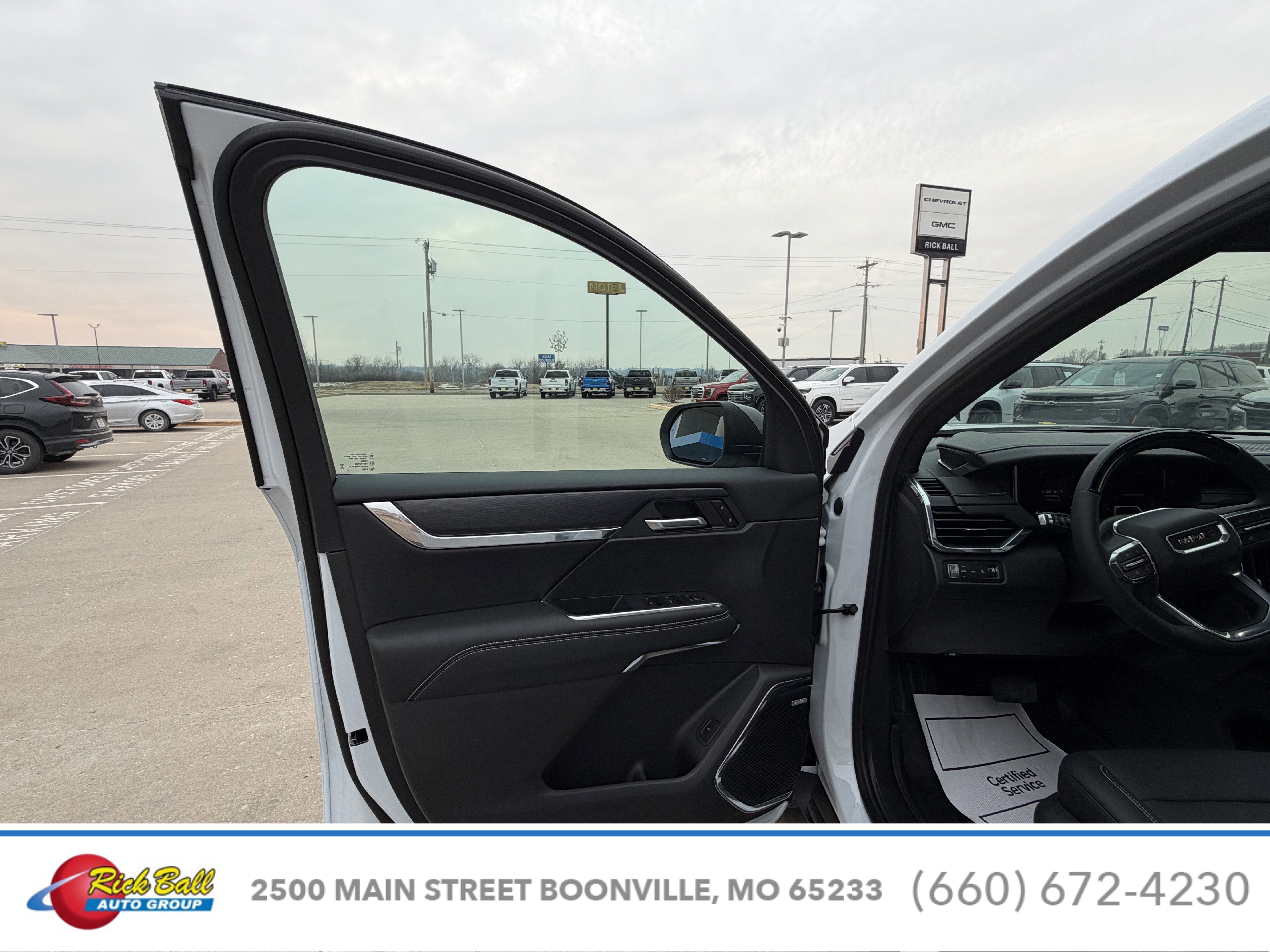 2026 GMC Acadia Elevation