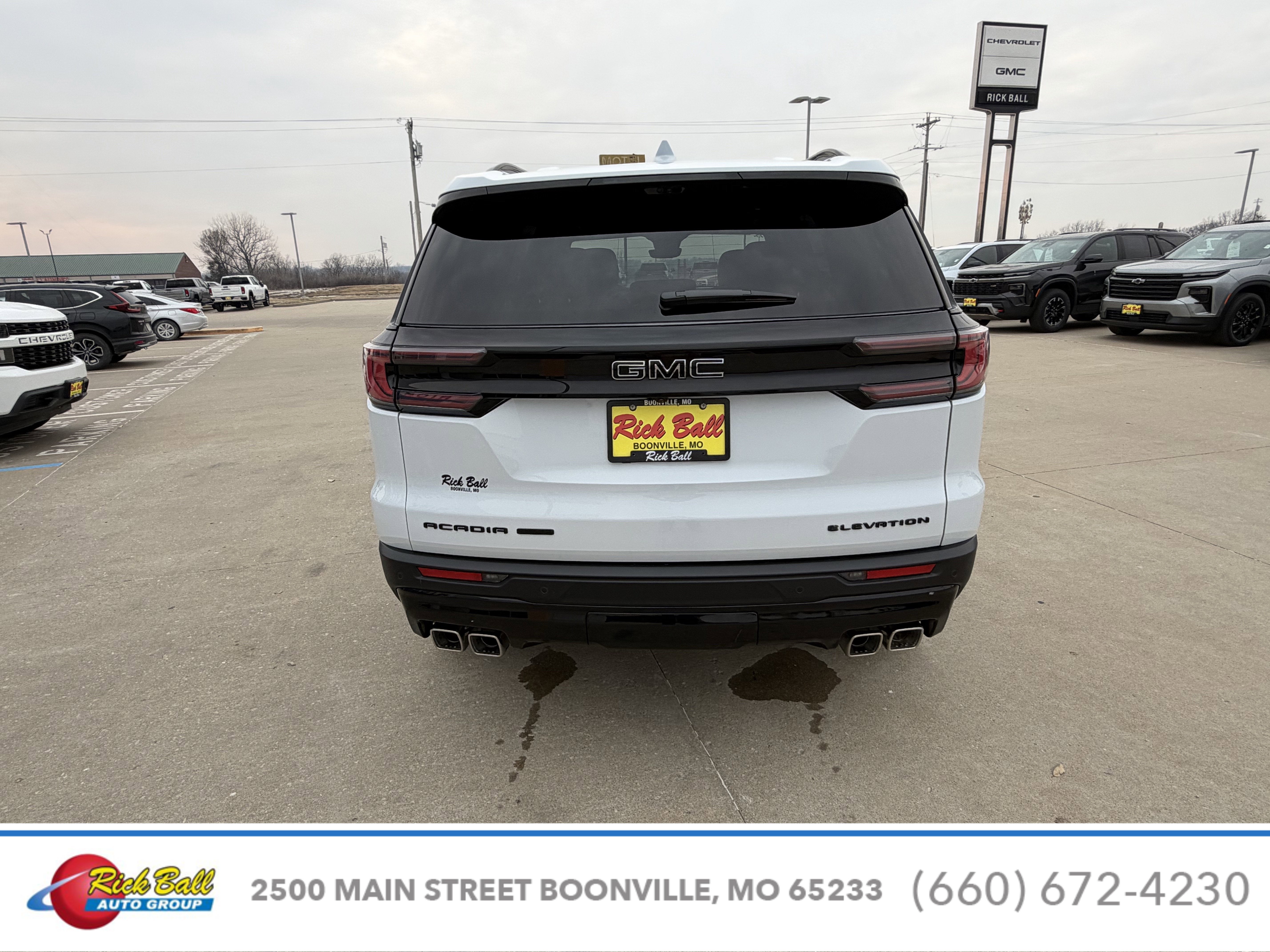 2026 GMC Acadia Elevation