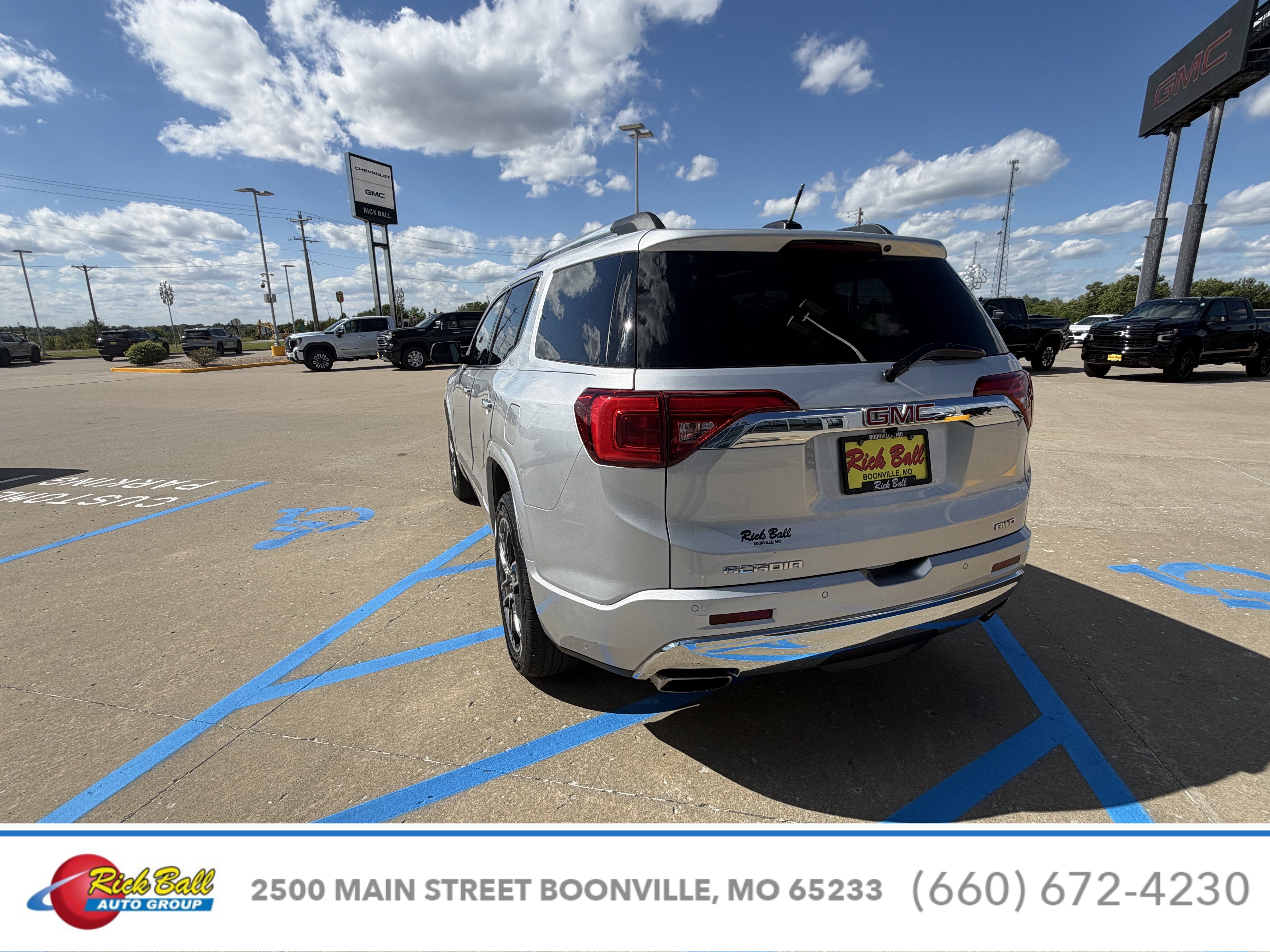 2019 GMC Acadia Denali