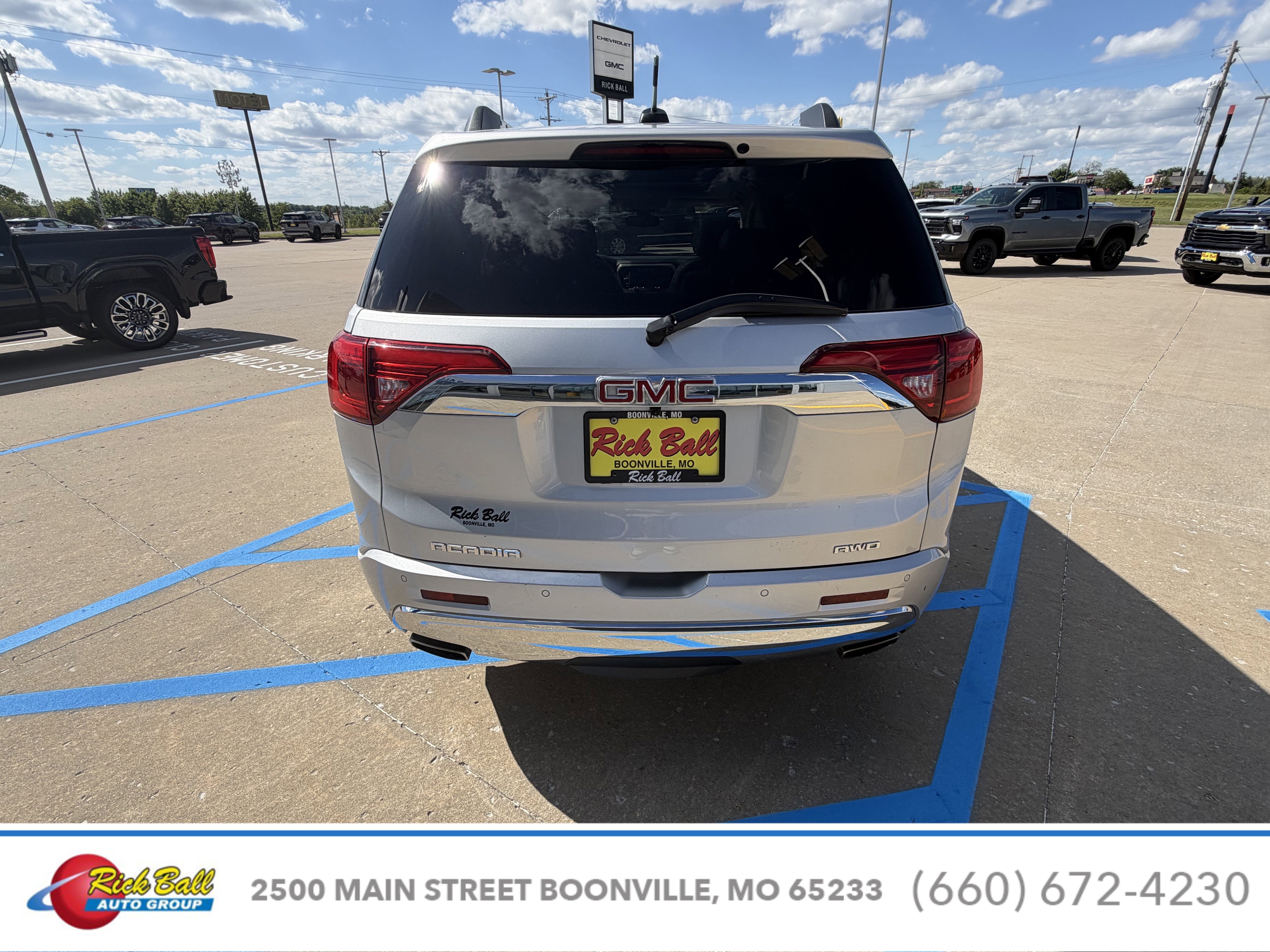 2019 GMC Acadia Denali