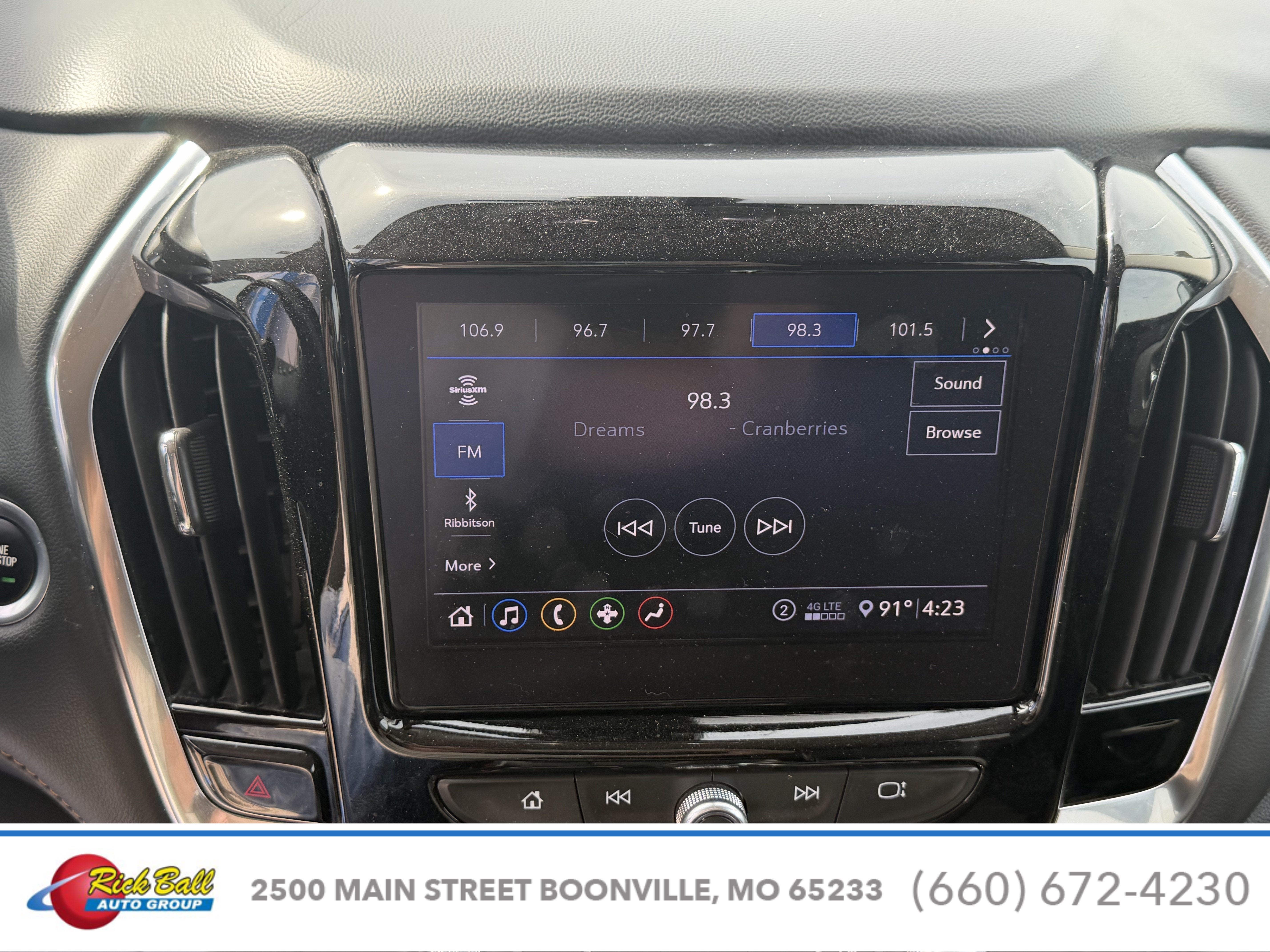 2021 Chevrolet Traverse LT Cloth