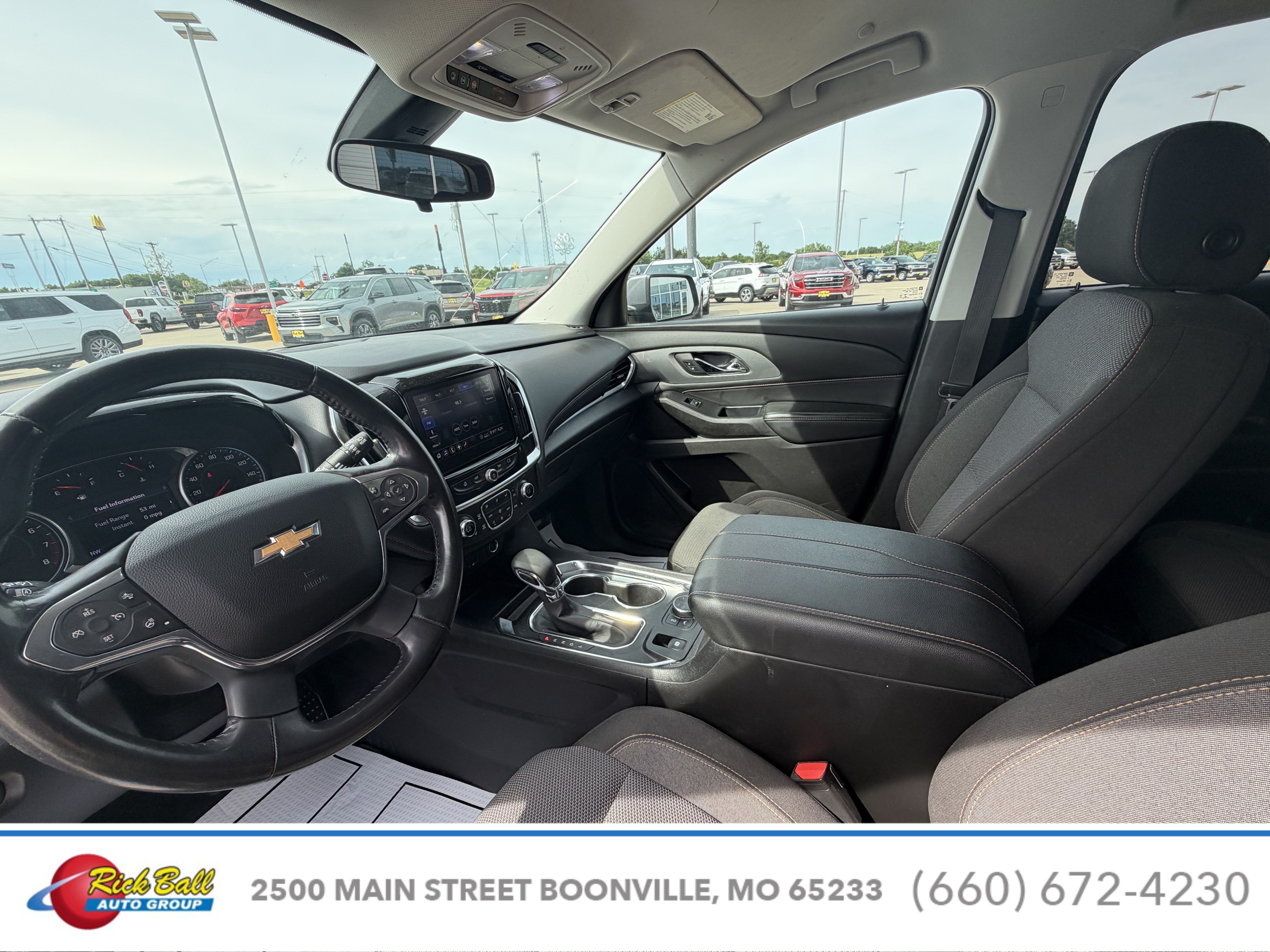 2021 Chevrolet Traverse LT Cloth