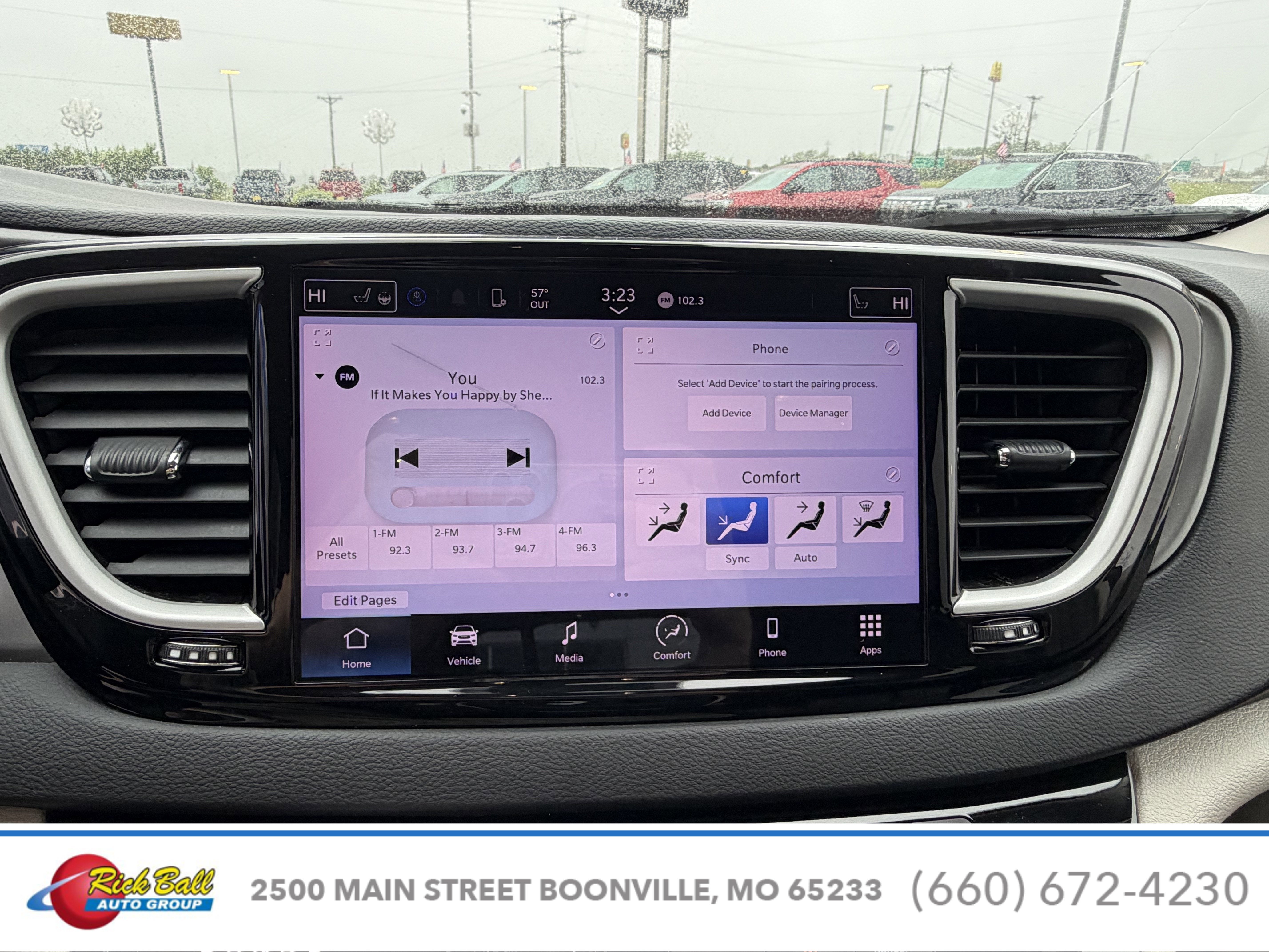 2023 Chrysler Pacifica Touring L