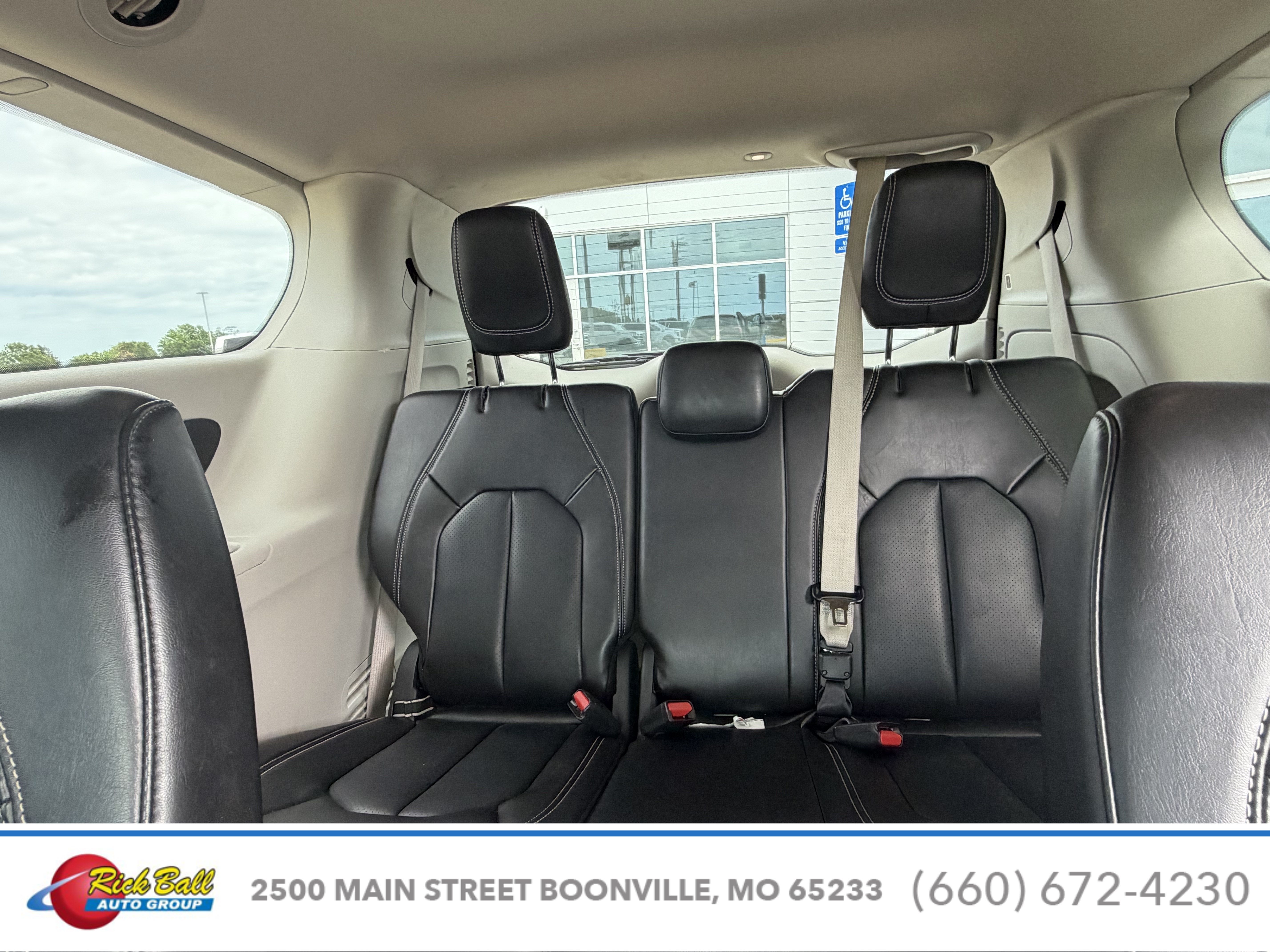 2023 Chrysler Pacifica Touring L
