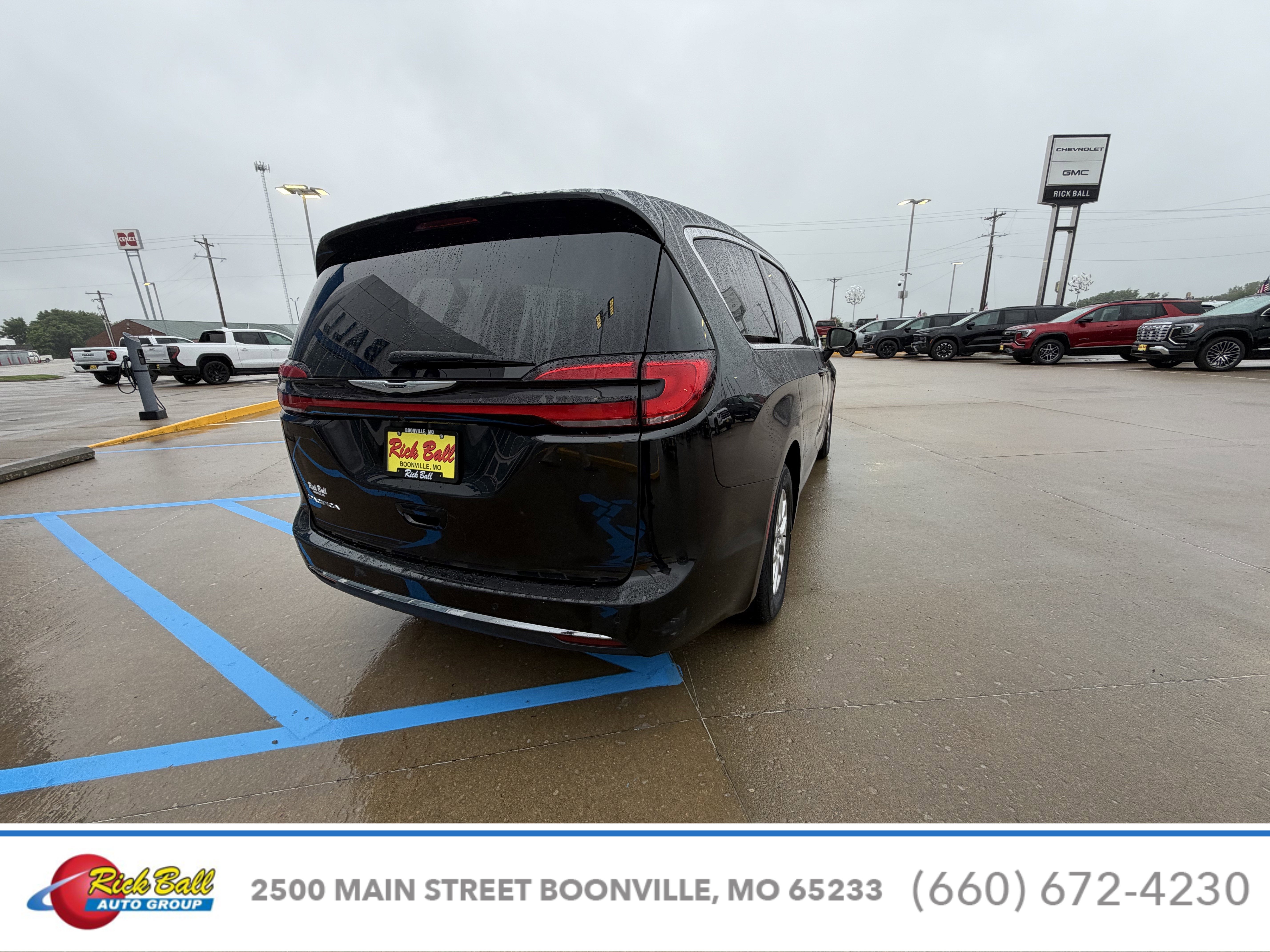 2023 Chrysler Pacifica Touring L