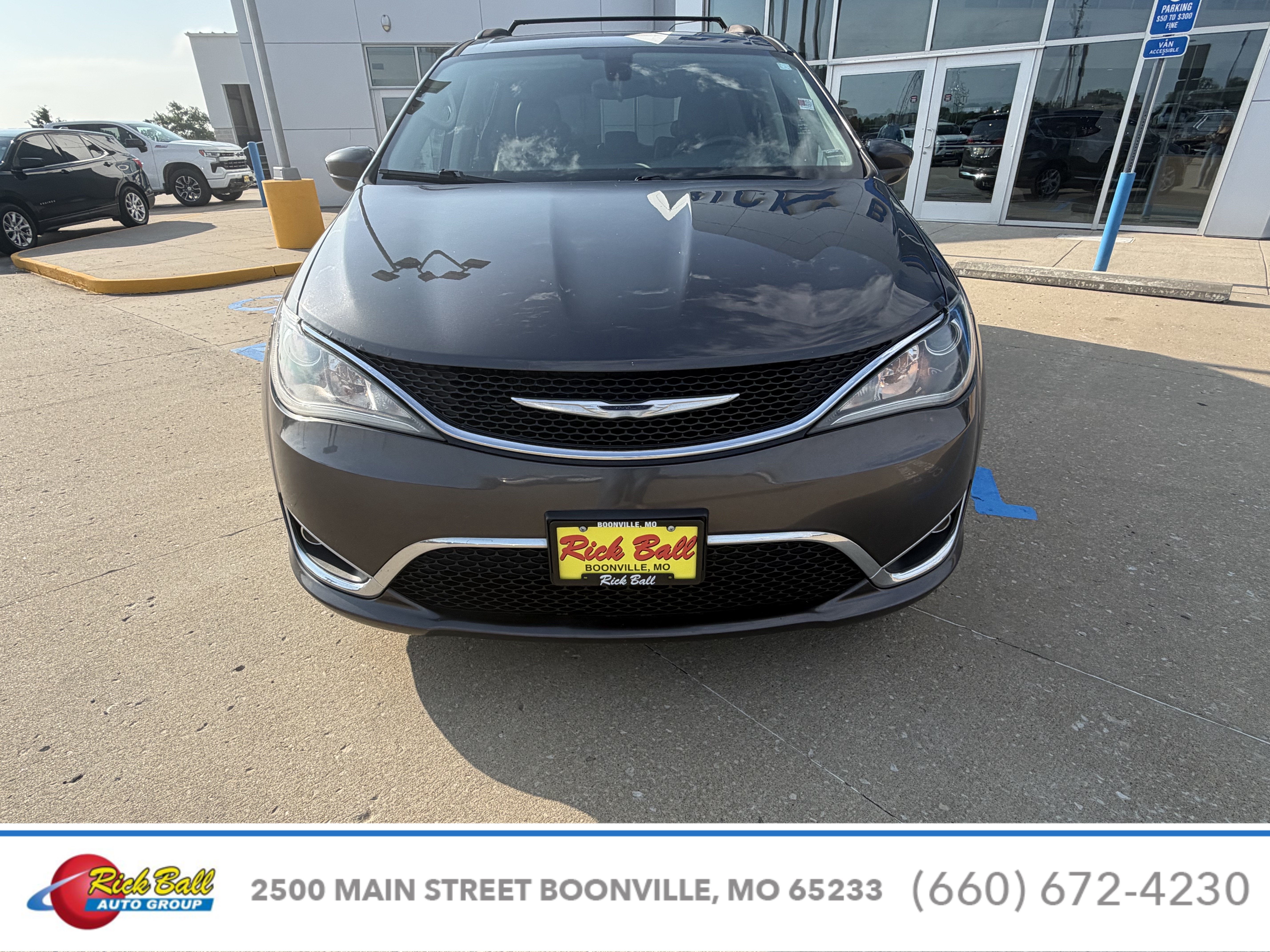 2017 Chrysler Pacifica Touring-L