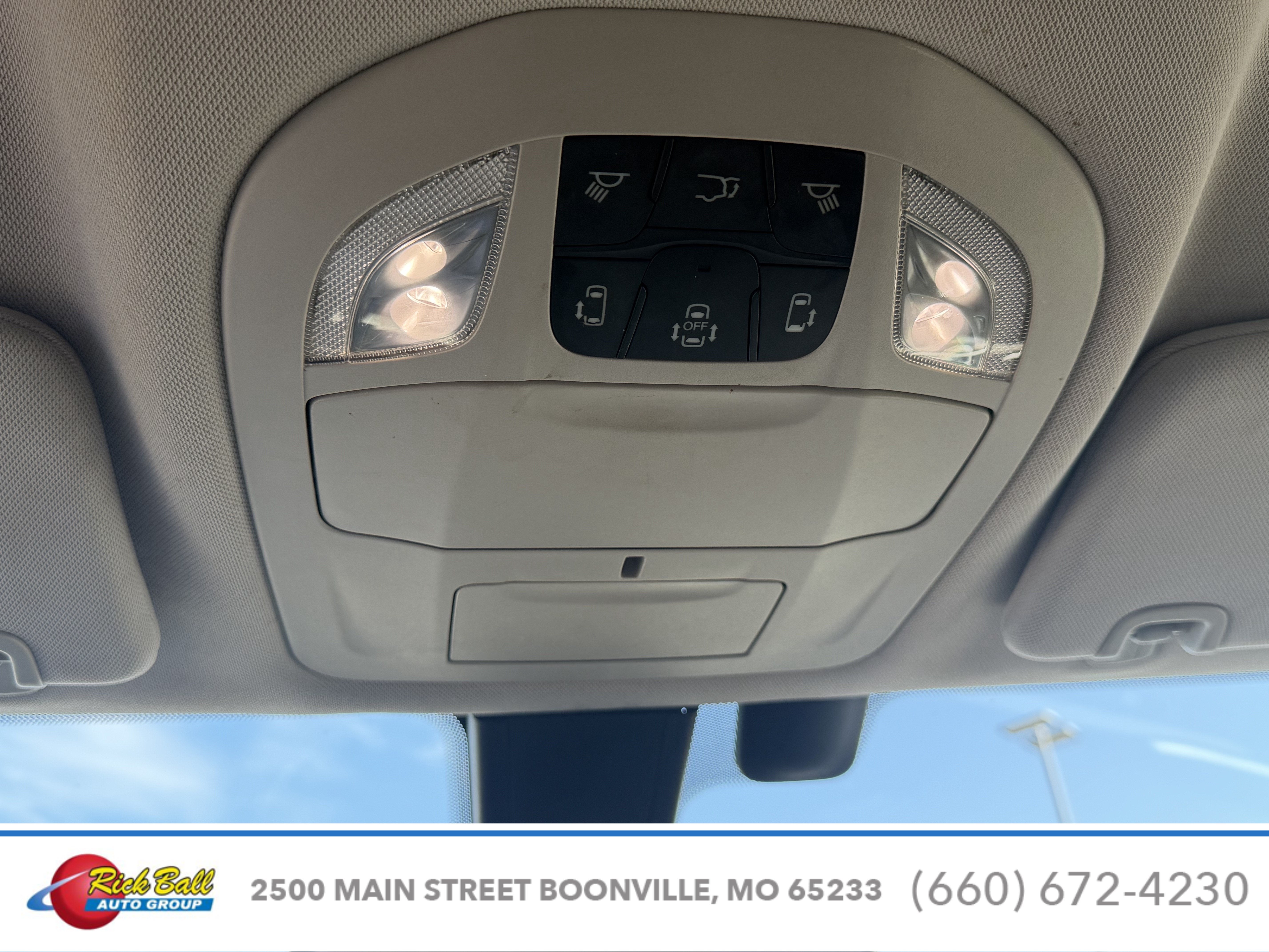 2017 Chrysler Pacifica Touring-L