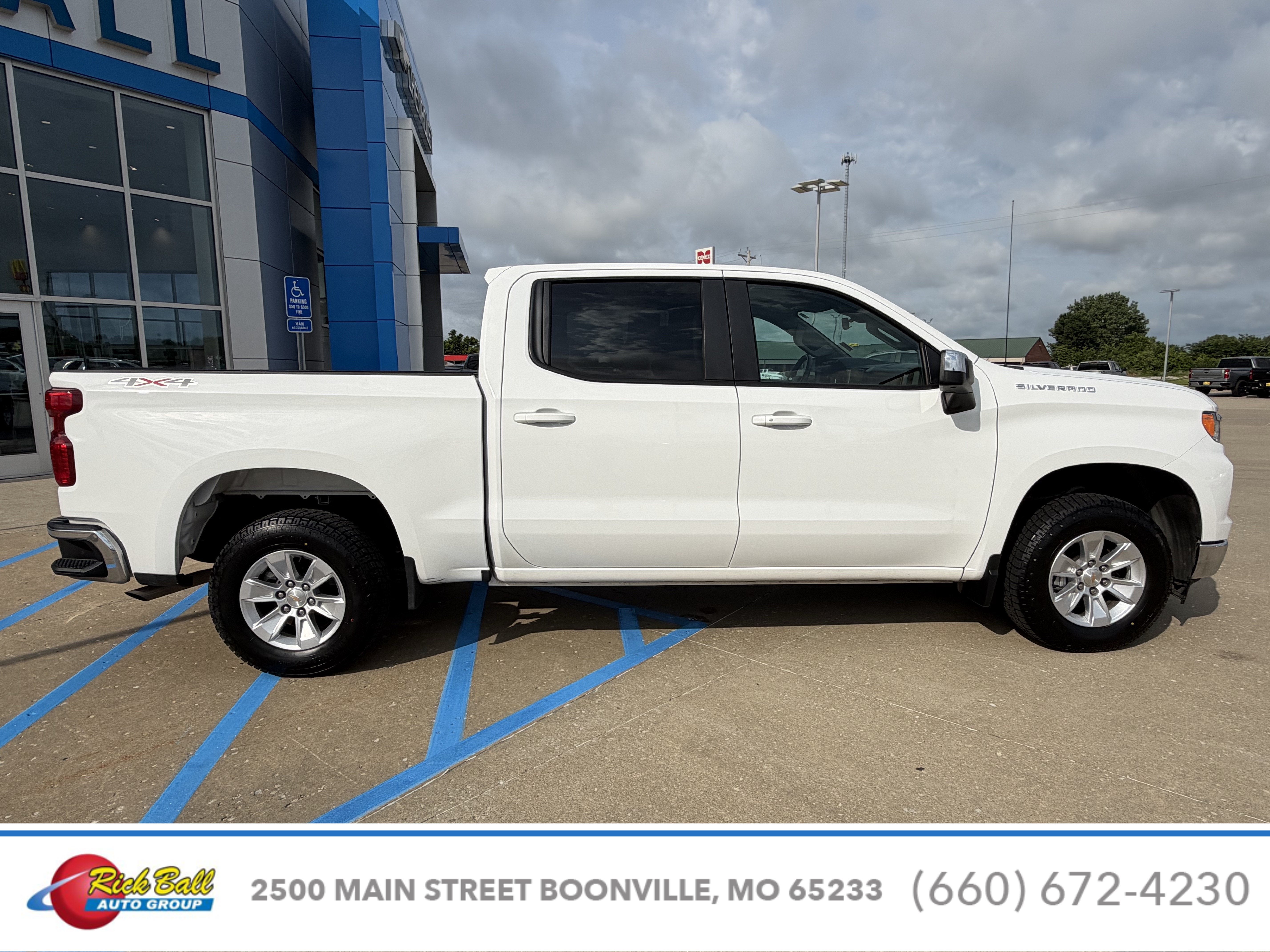 2025 Chevrolet Silverado 1500 LT