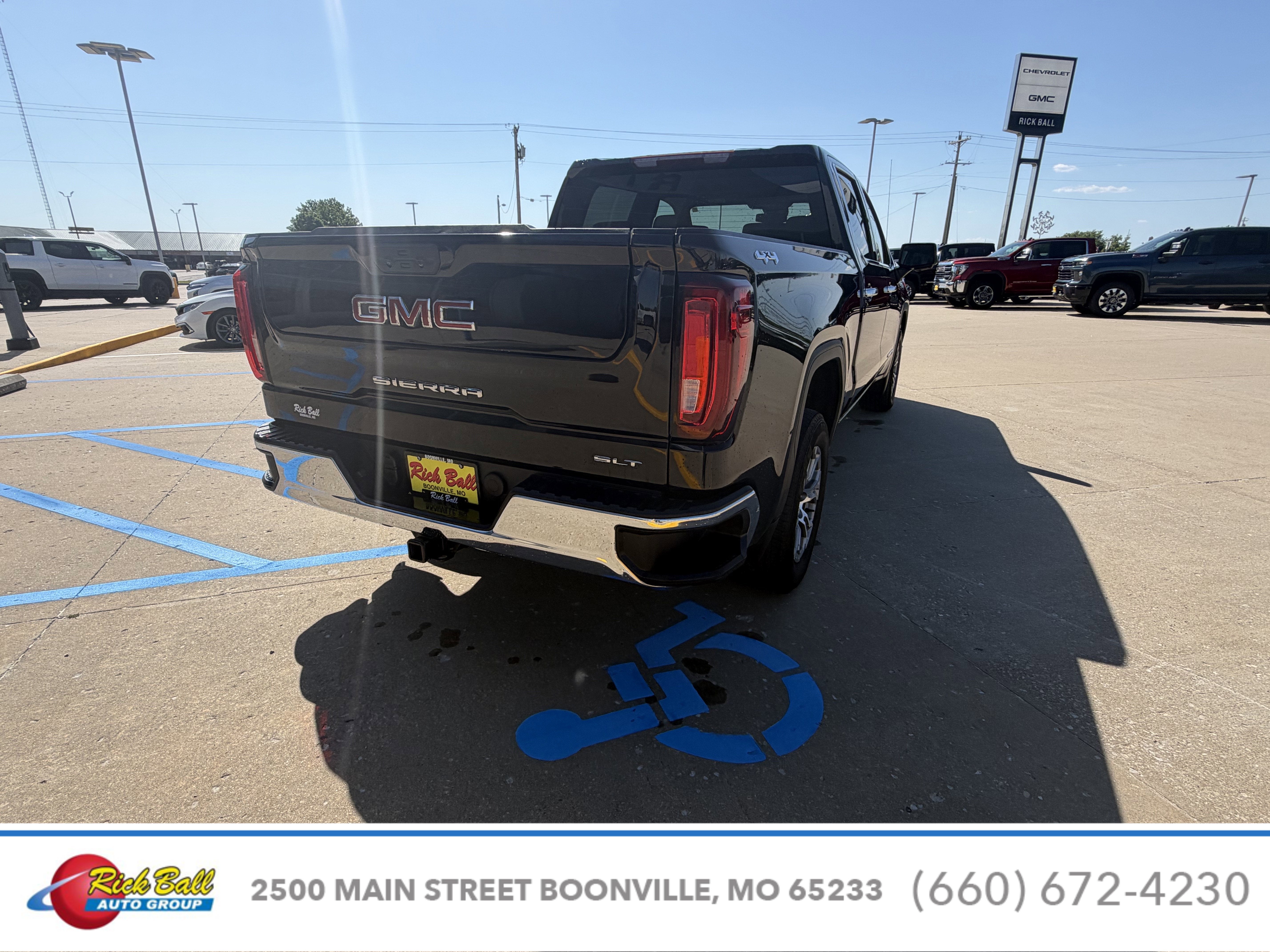 2025 GMC Sierra 1500 SLT