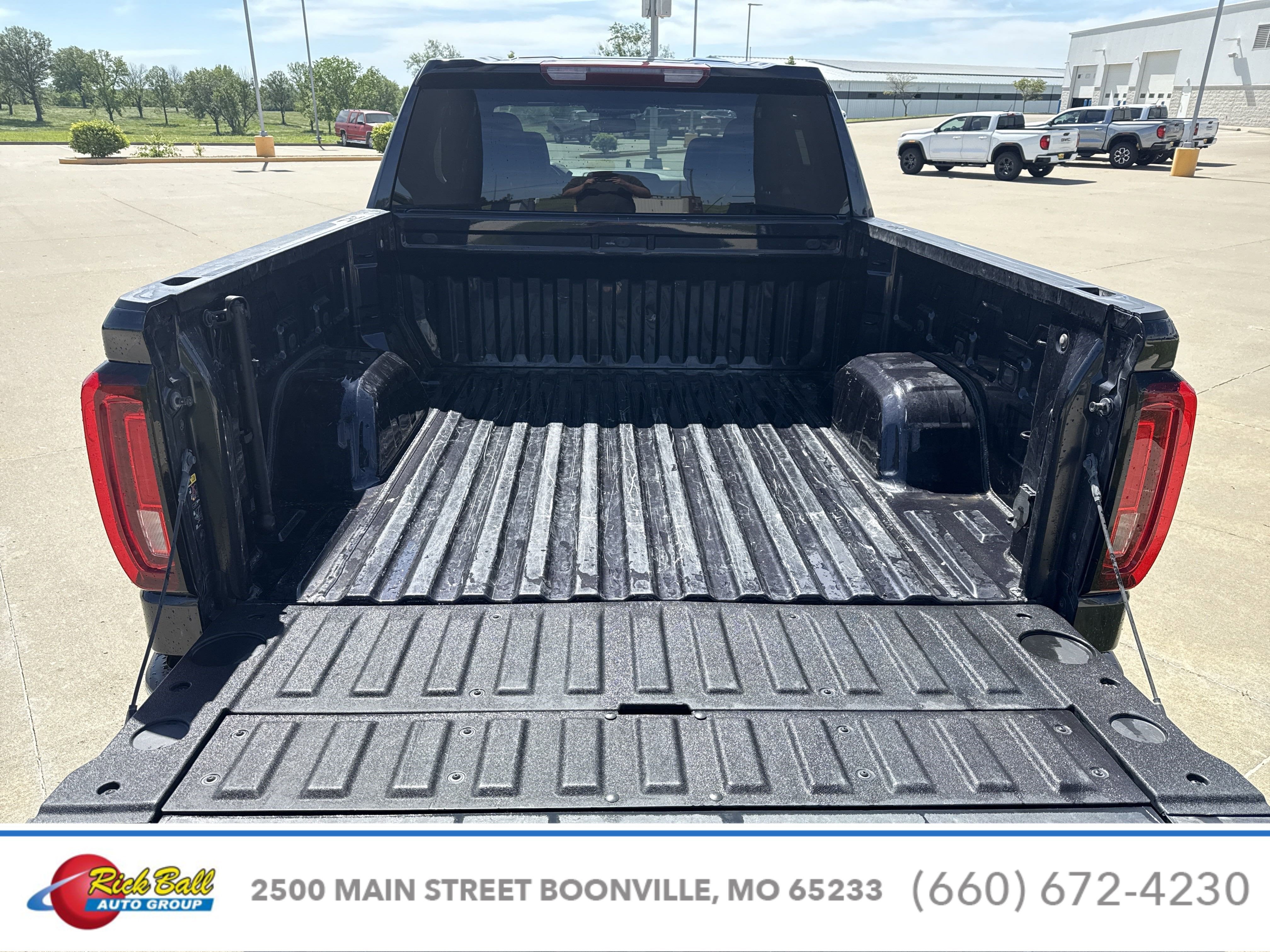 2023 GMC Sierra 1500 SLT