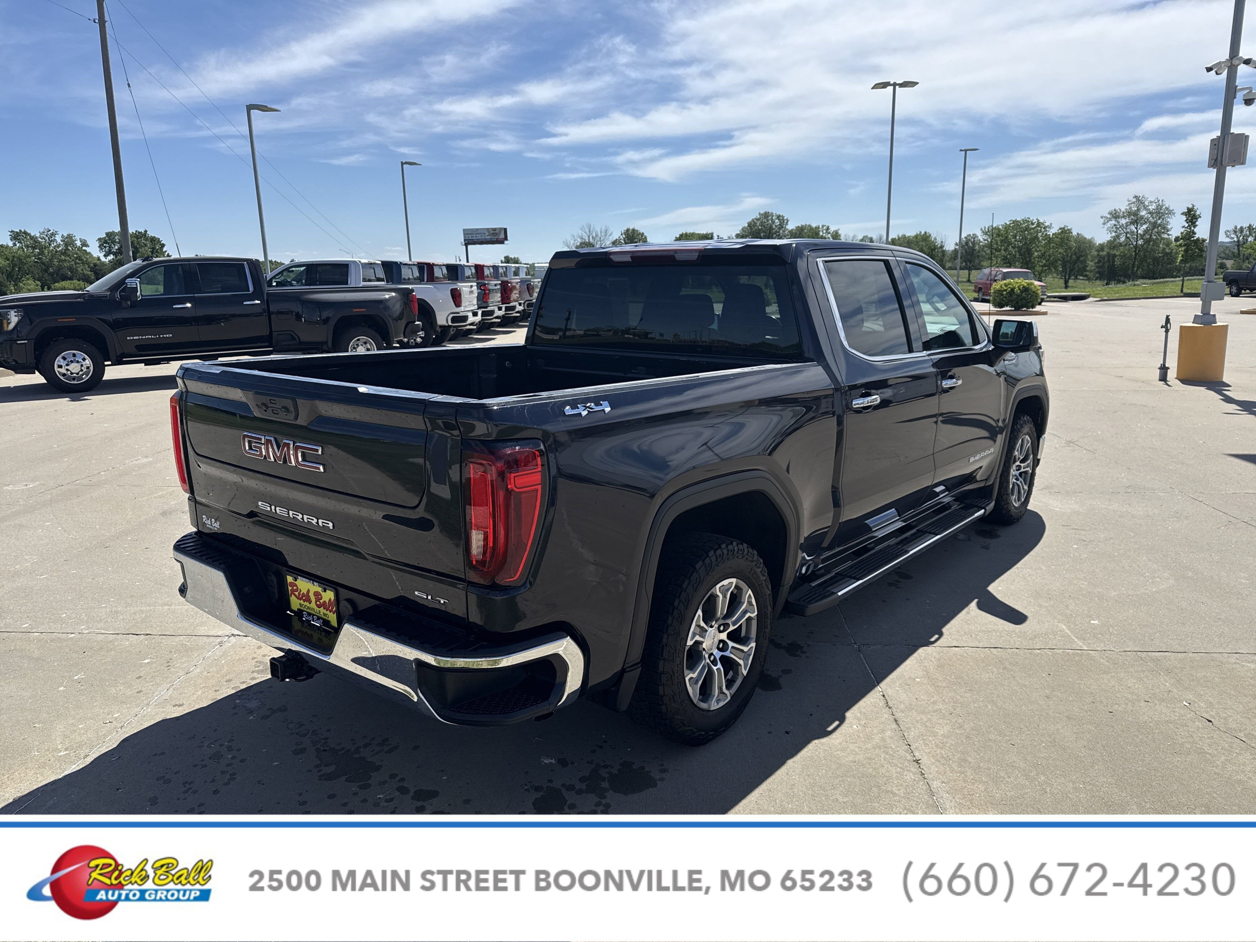 2023 GMC Sierra 1500 SLT