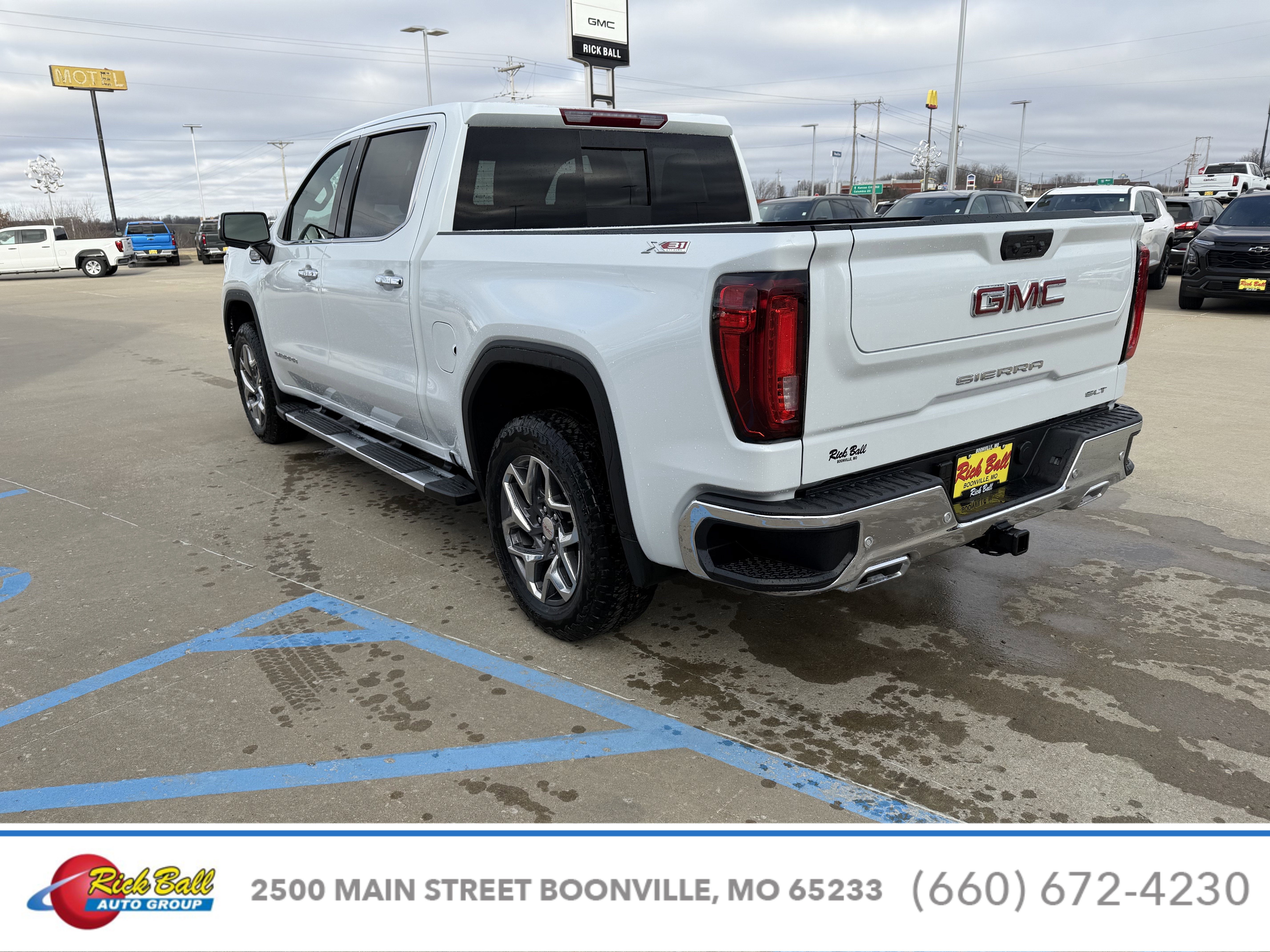 2026 GMC Sierra 1500 SLT