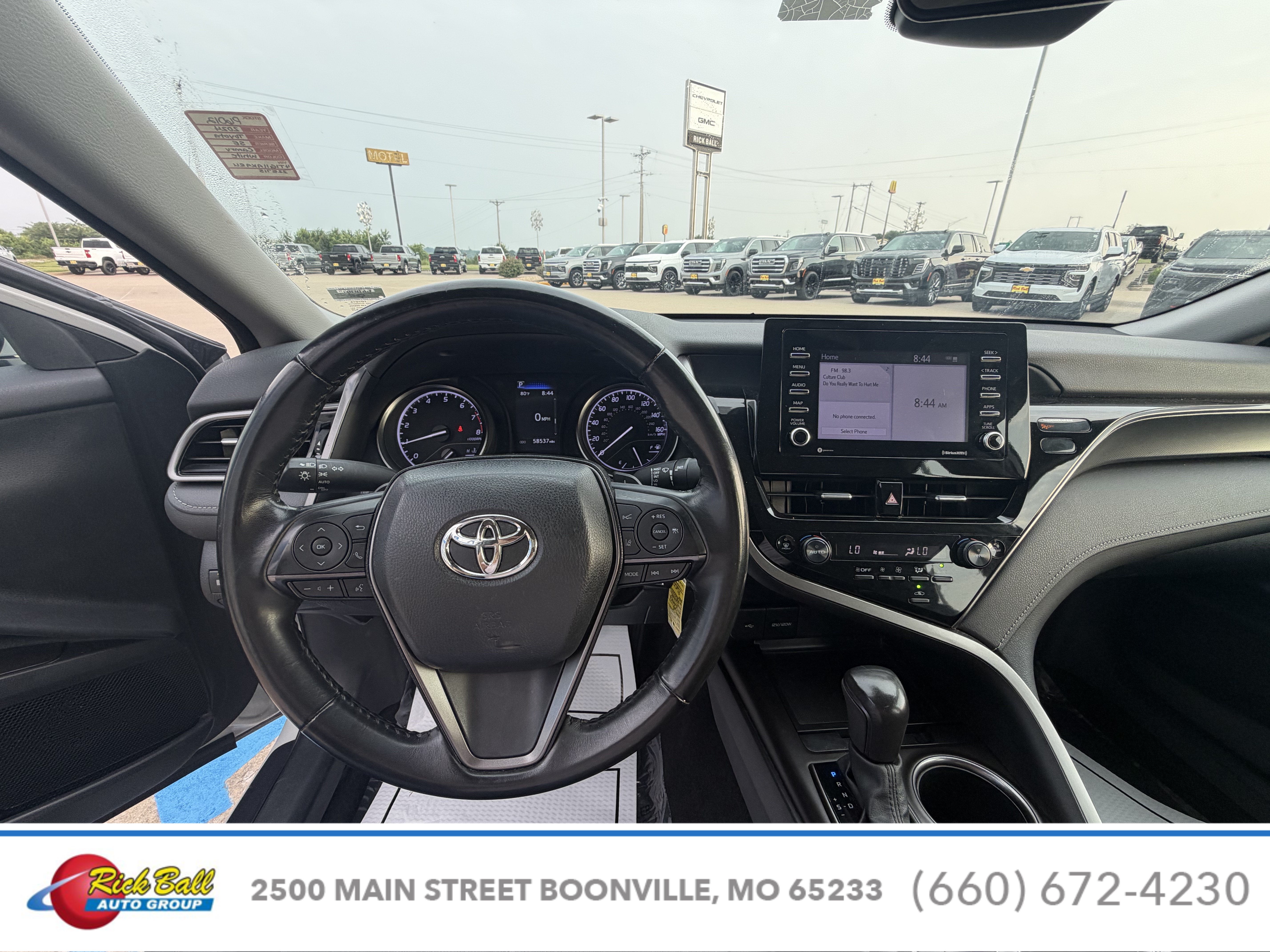 2024 Toyota Camry SE