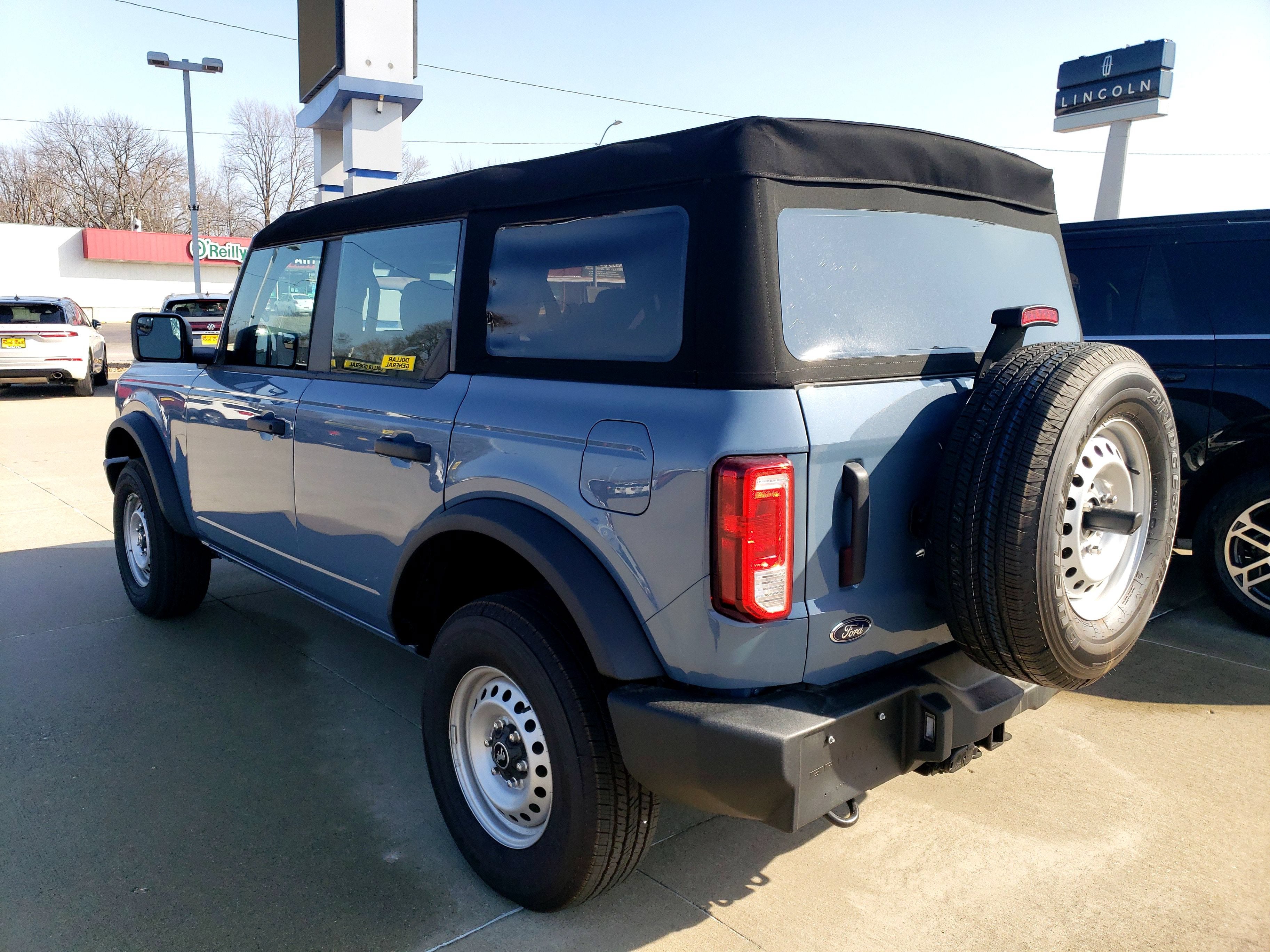 2025 Ford Bronco Base