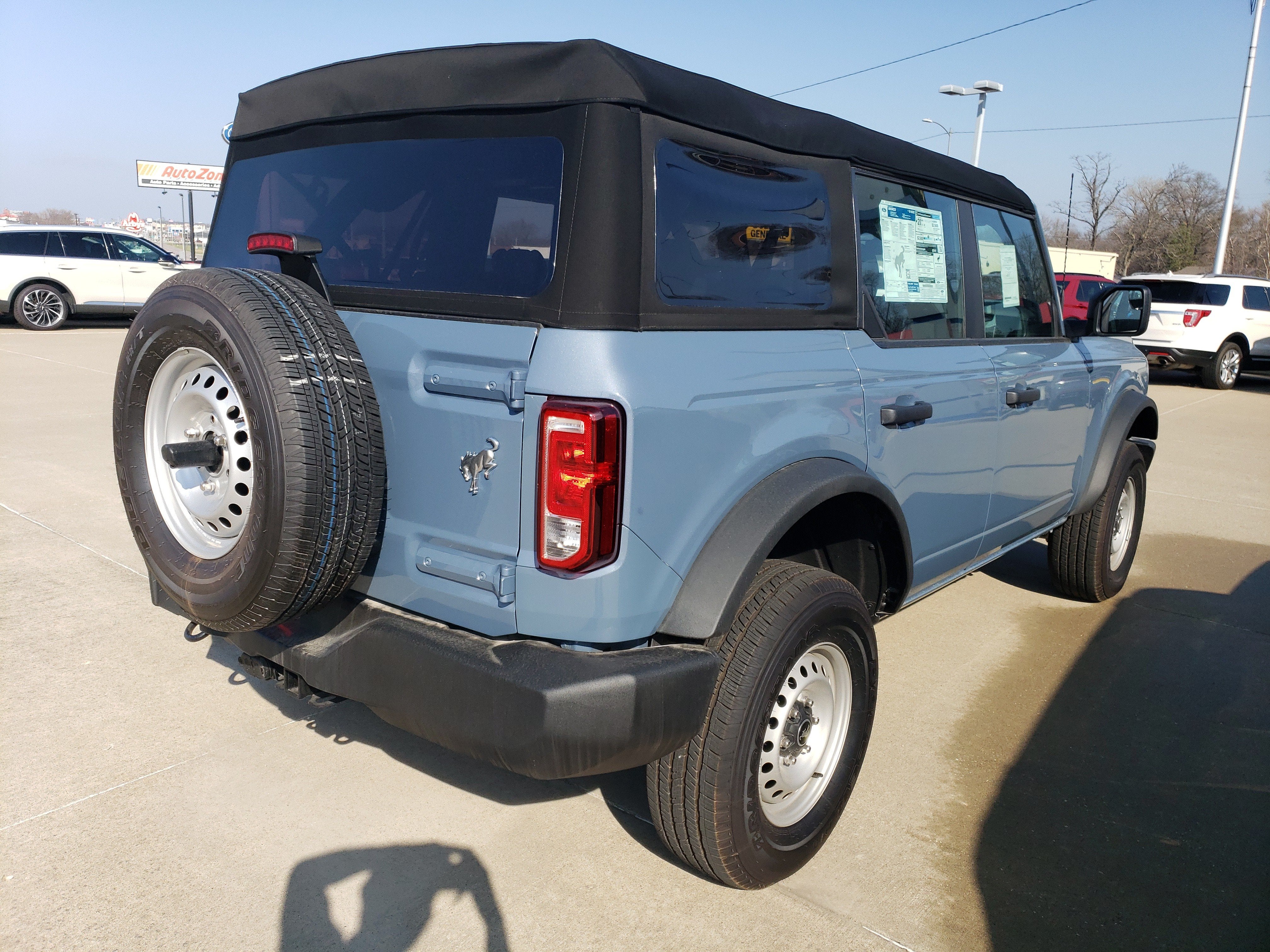 2025 Ford Bronco Base