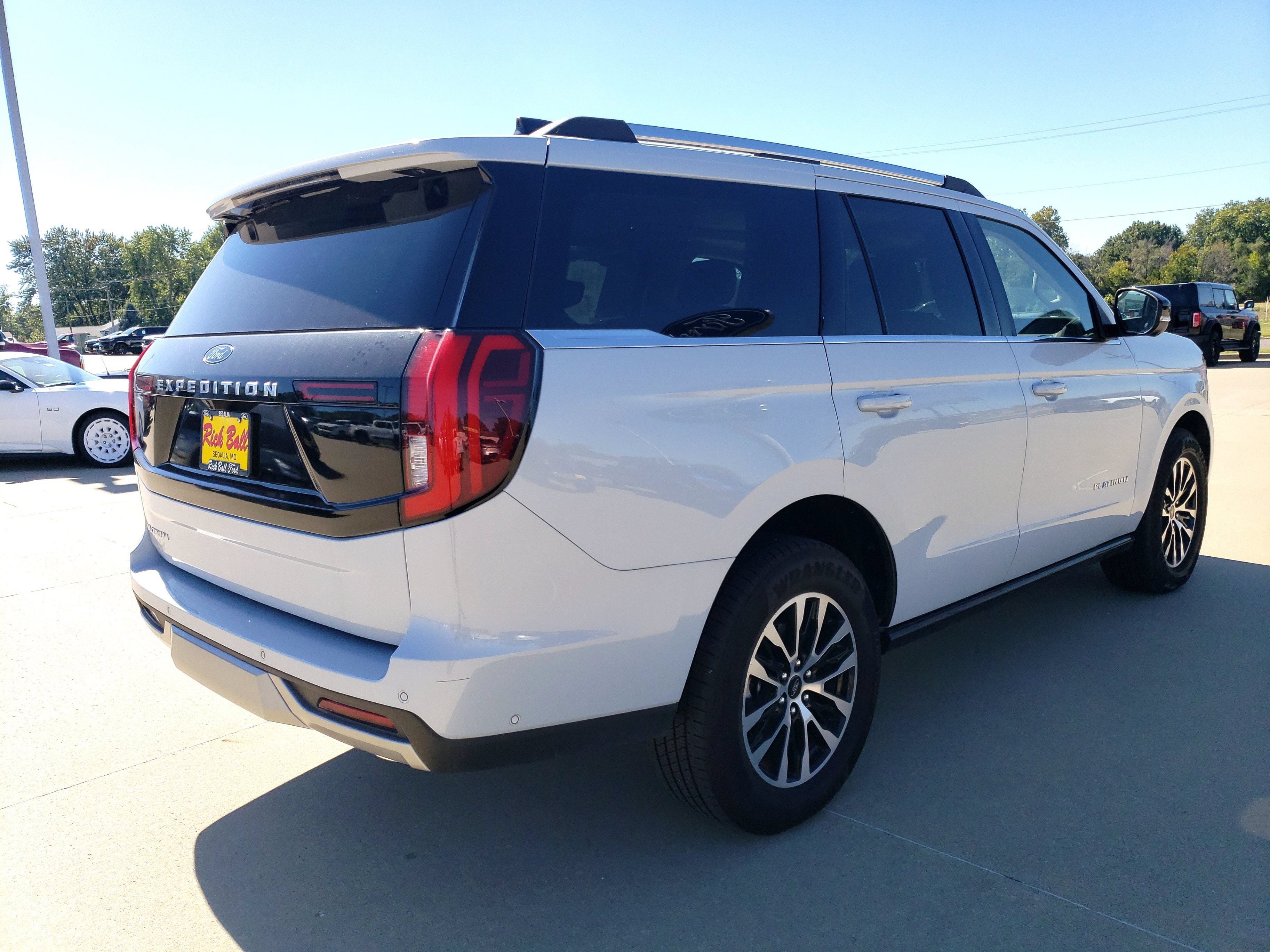 2025 Ford Expedition Platinum