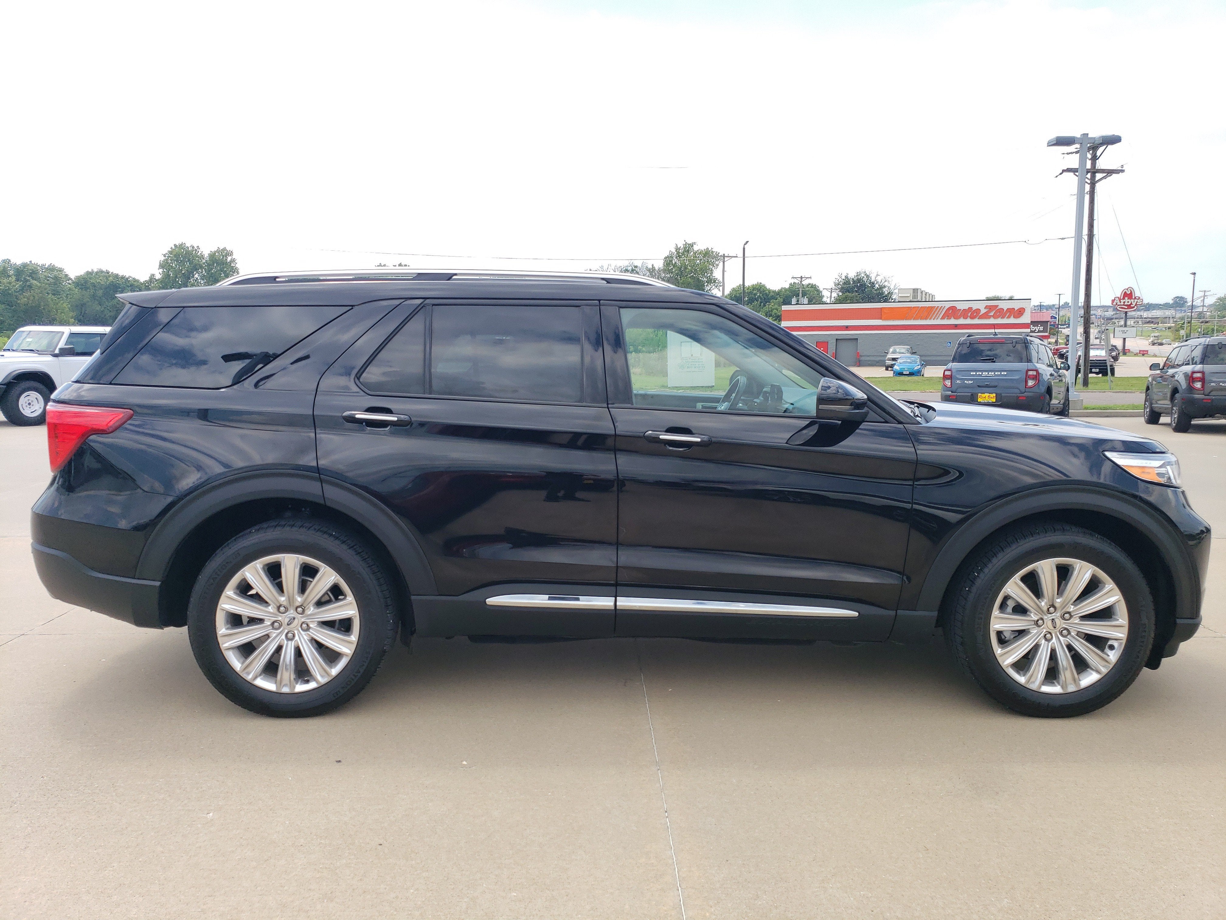 2022 Ford Explorer Limited