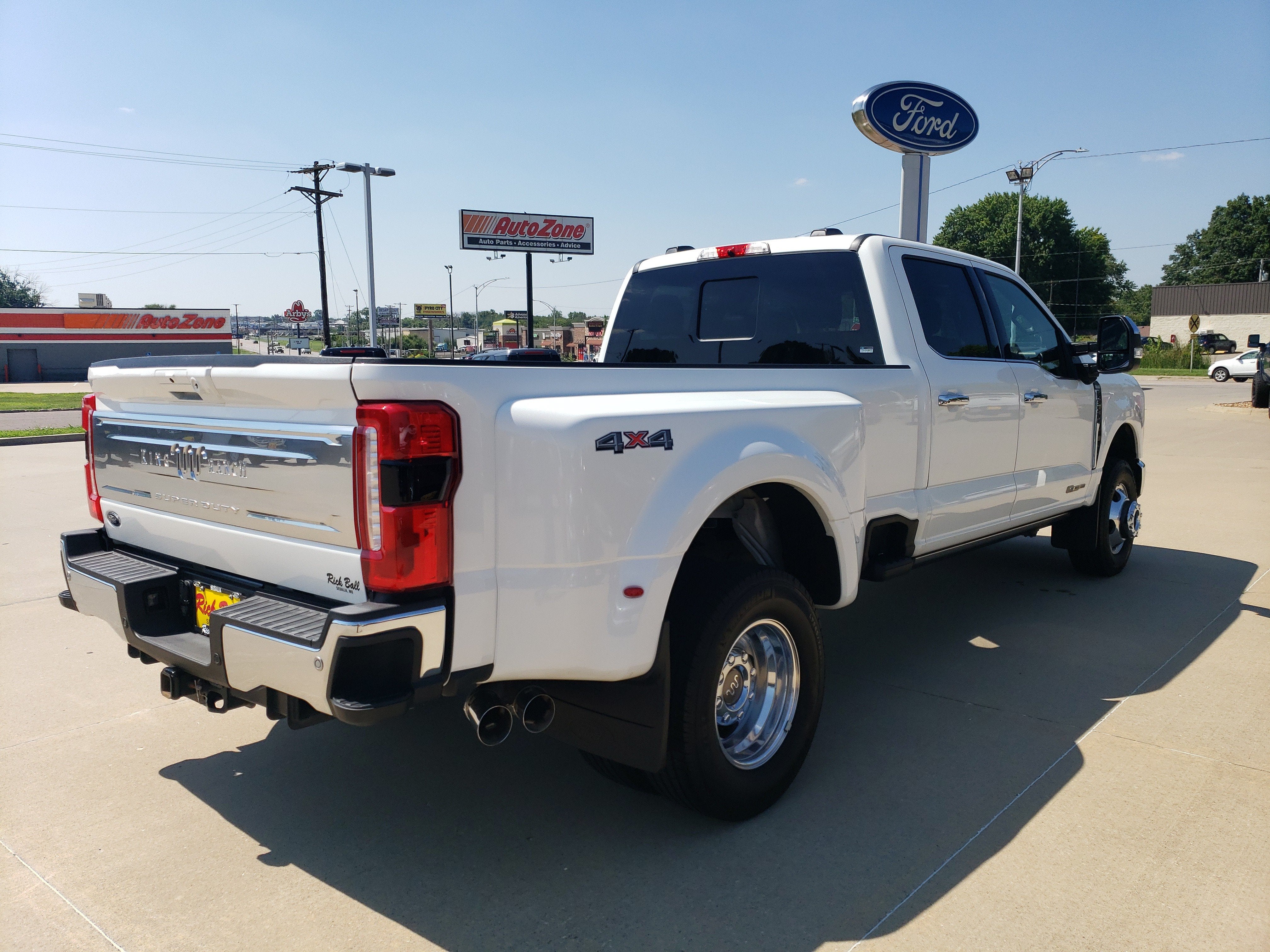 2026 Ford Super Duty F-350 DRW King Ranch
