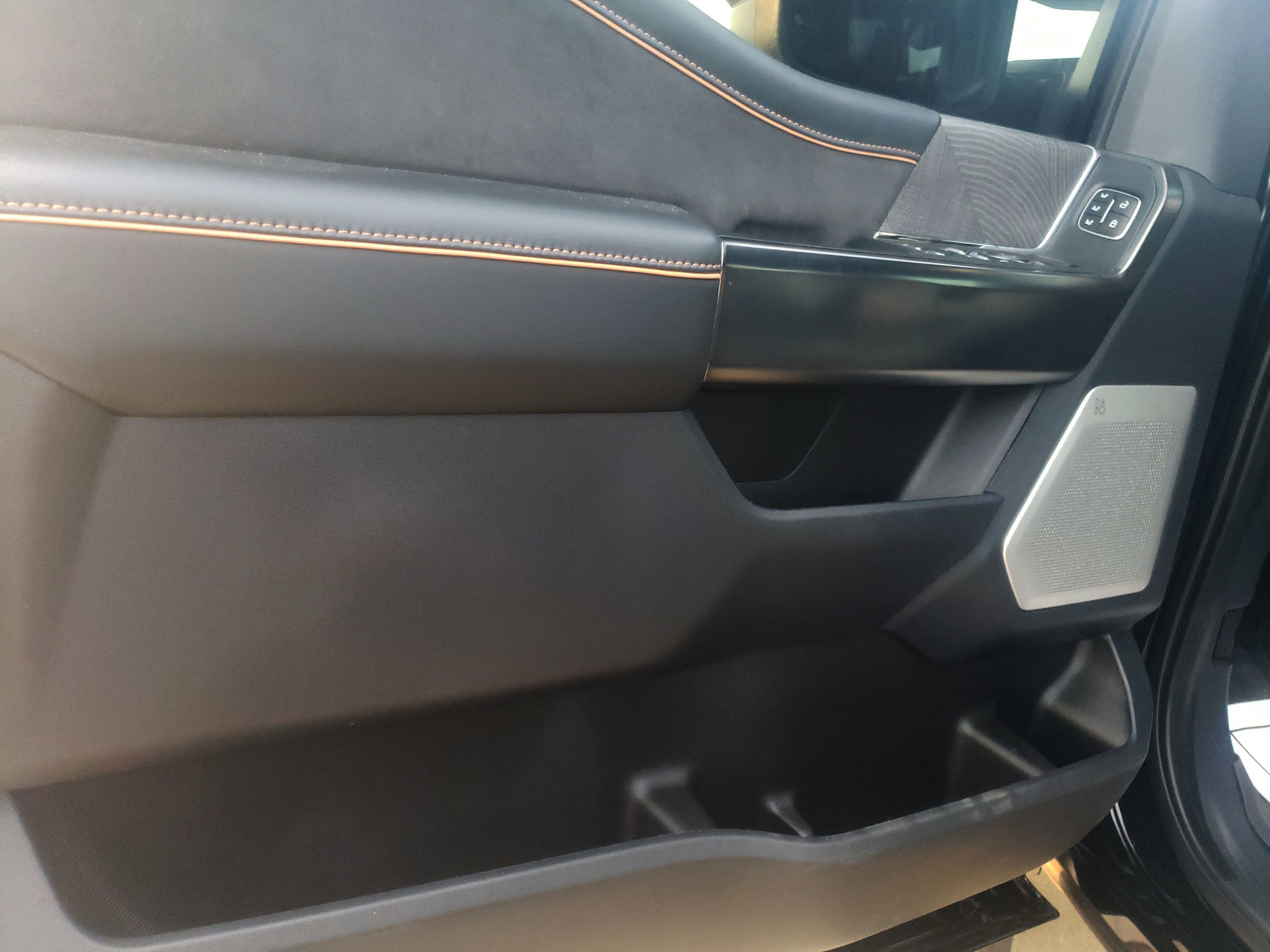 2024 Ford Super Duty F-450 DRW Platinum