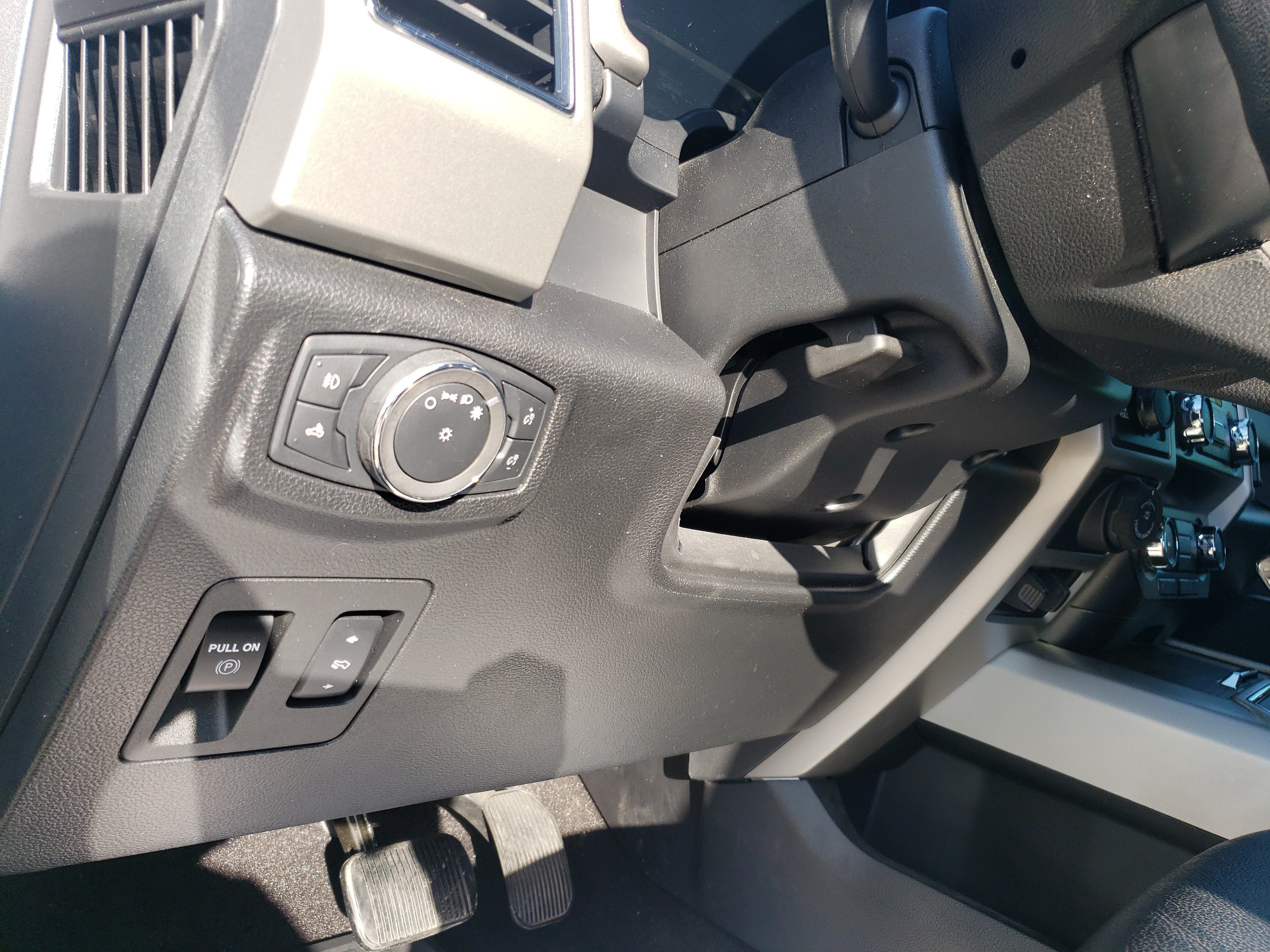 2020 Ford F-150 Base