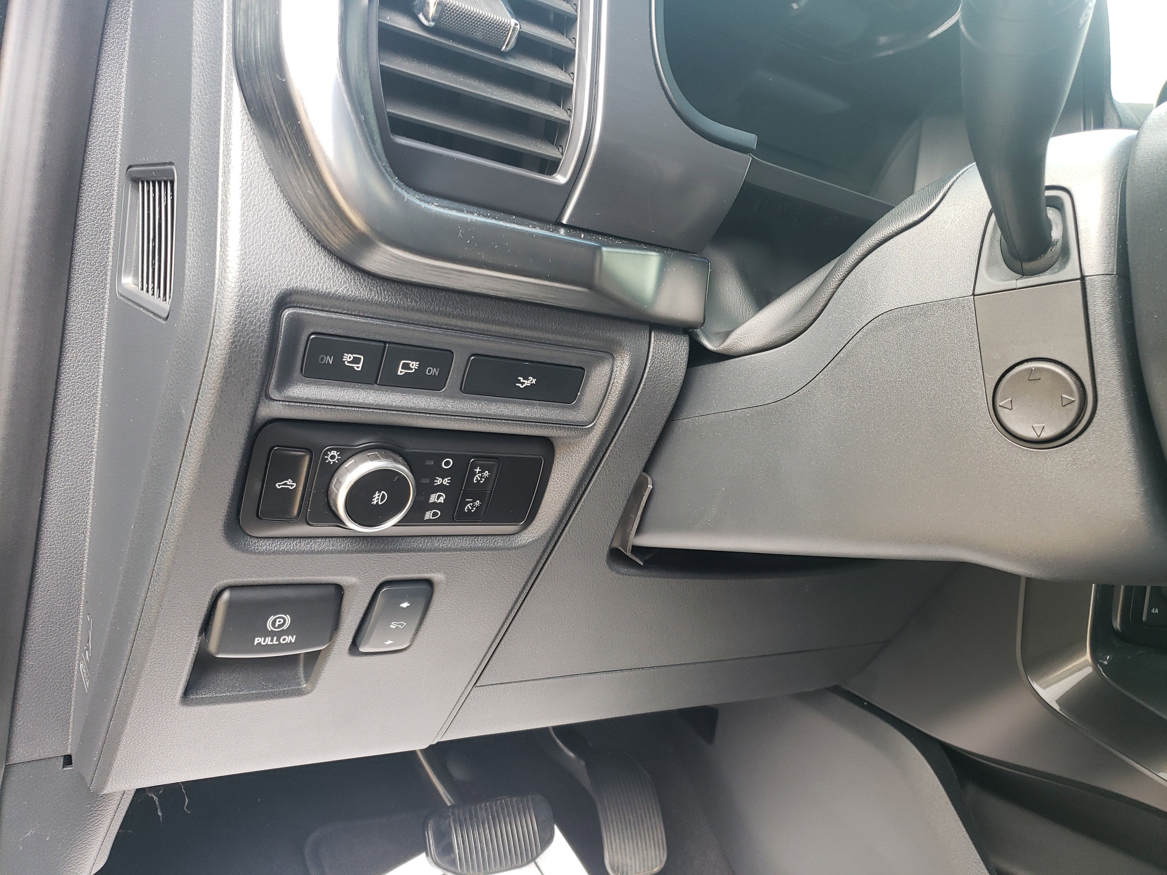 2023 Ford F-150 Base