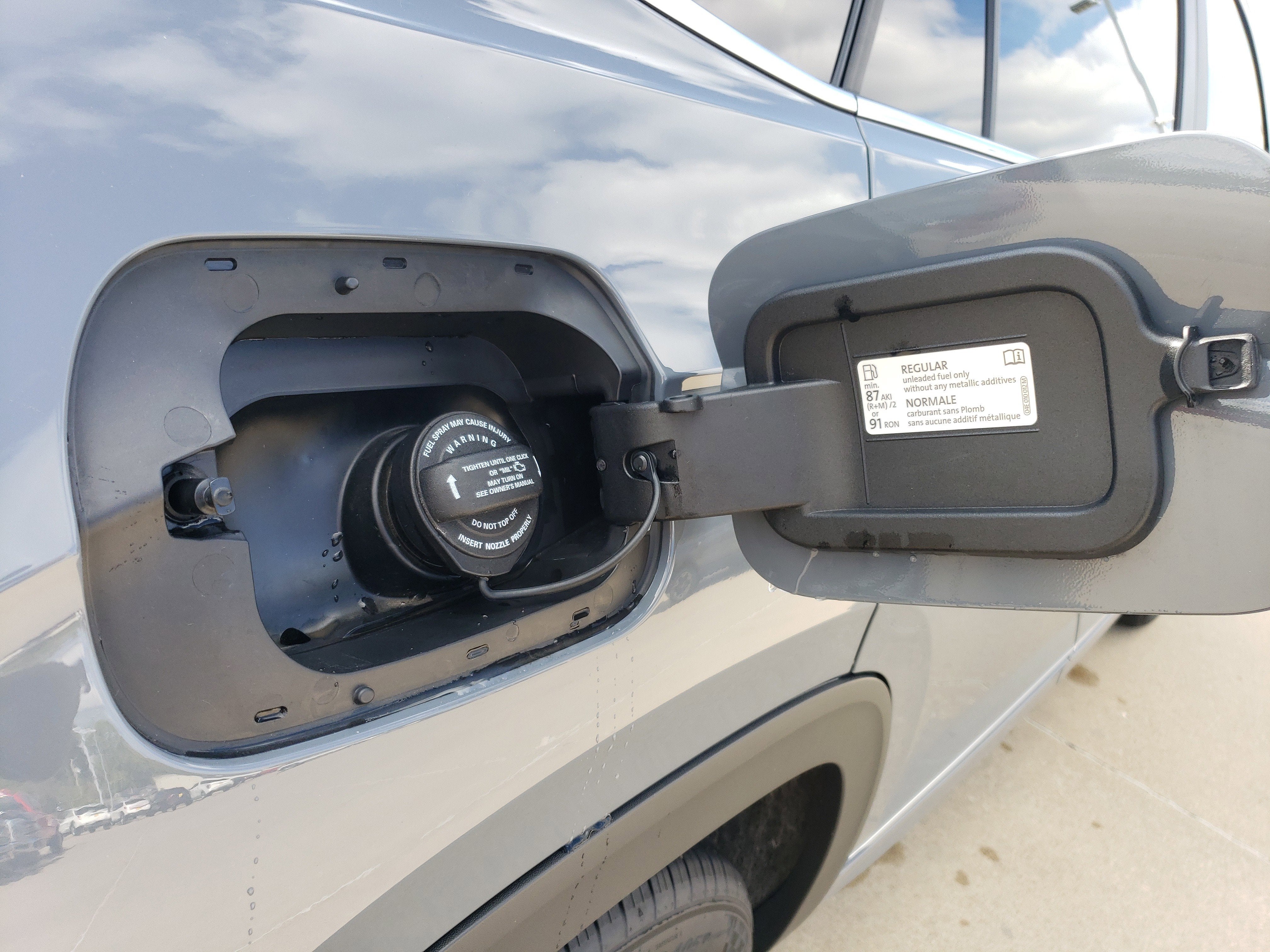 2024 Volkswagen Atlas Cross Sport 2.0T SEL R-Line