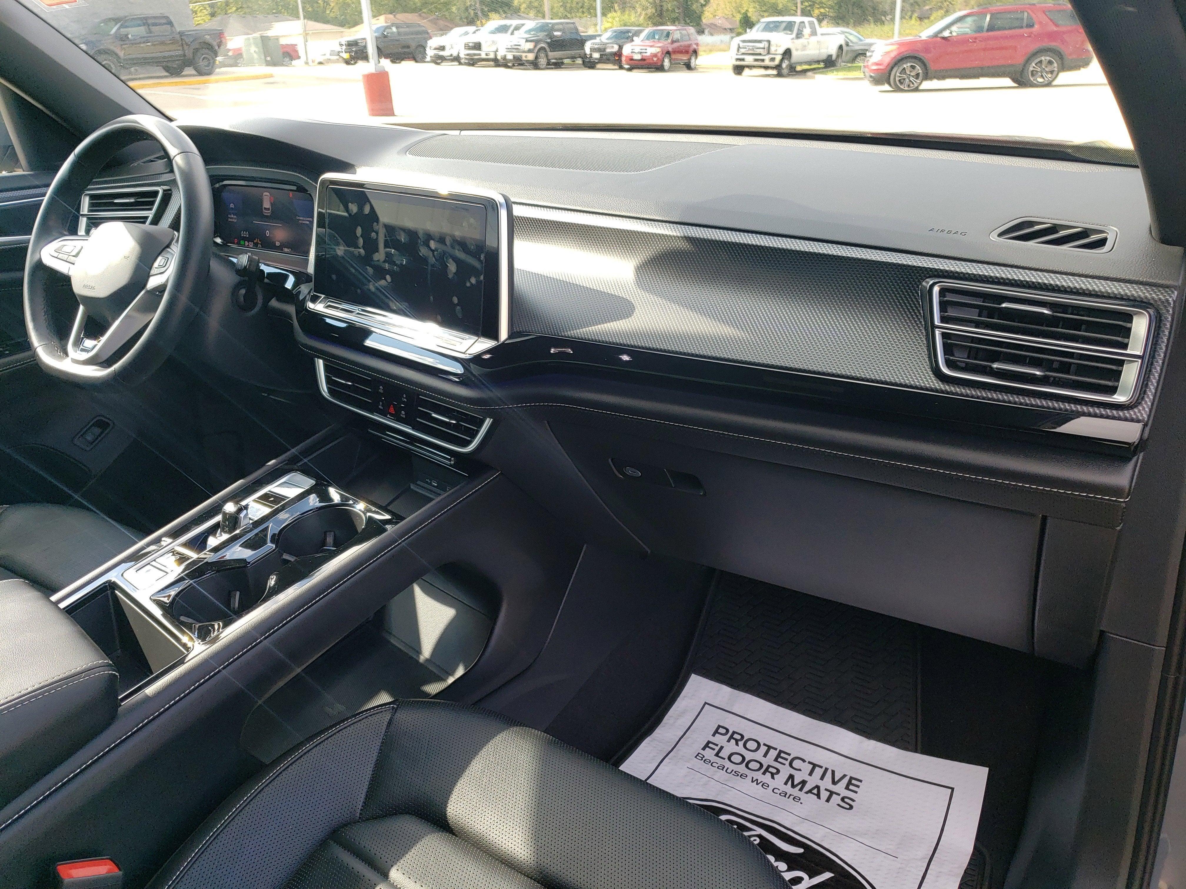 2024 Volkswagen Atlas Cross Sport 2.0T SEL R-Line