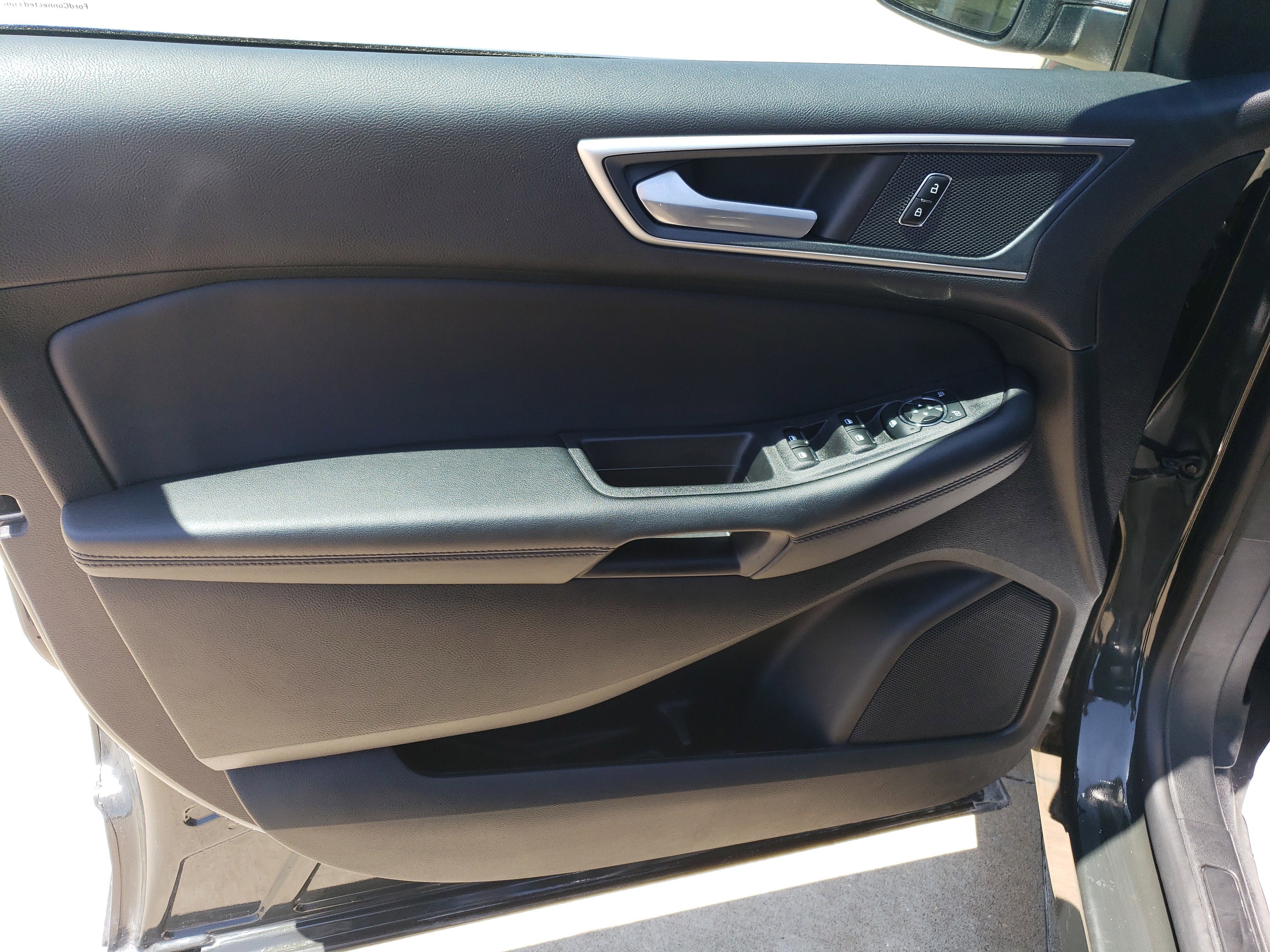 2023 Ford Edge Base