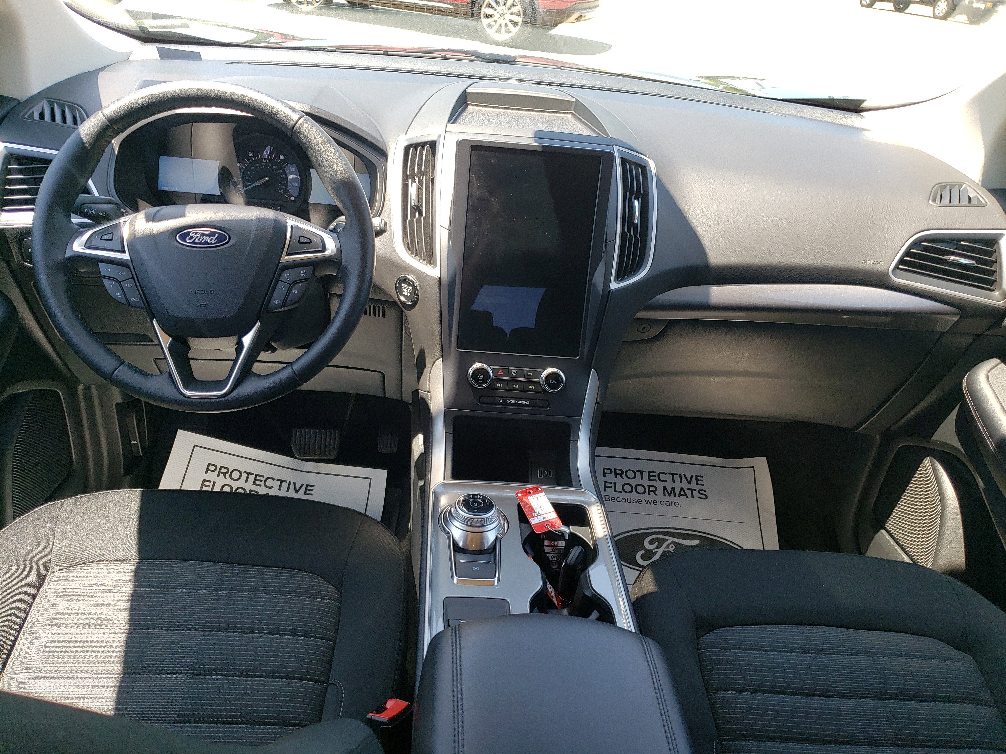 2023 Ford Edge Base