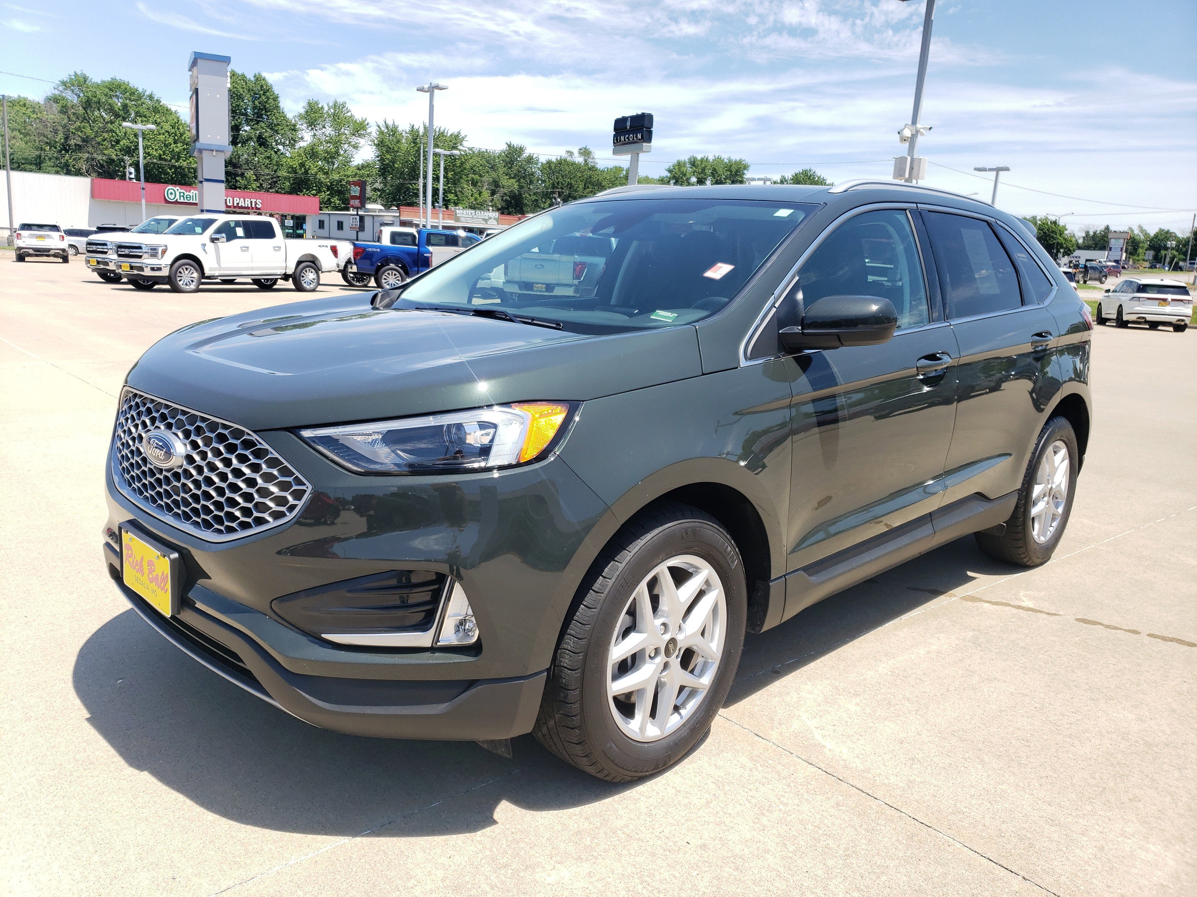2023 Ford Edge Base