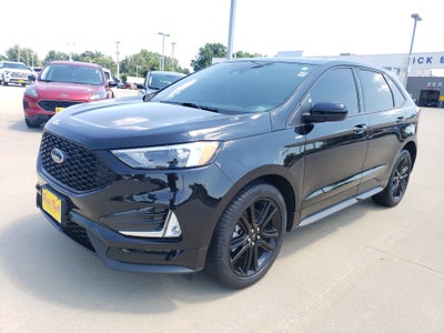 2024 Ford Edge Base