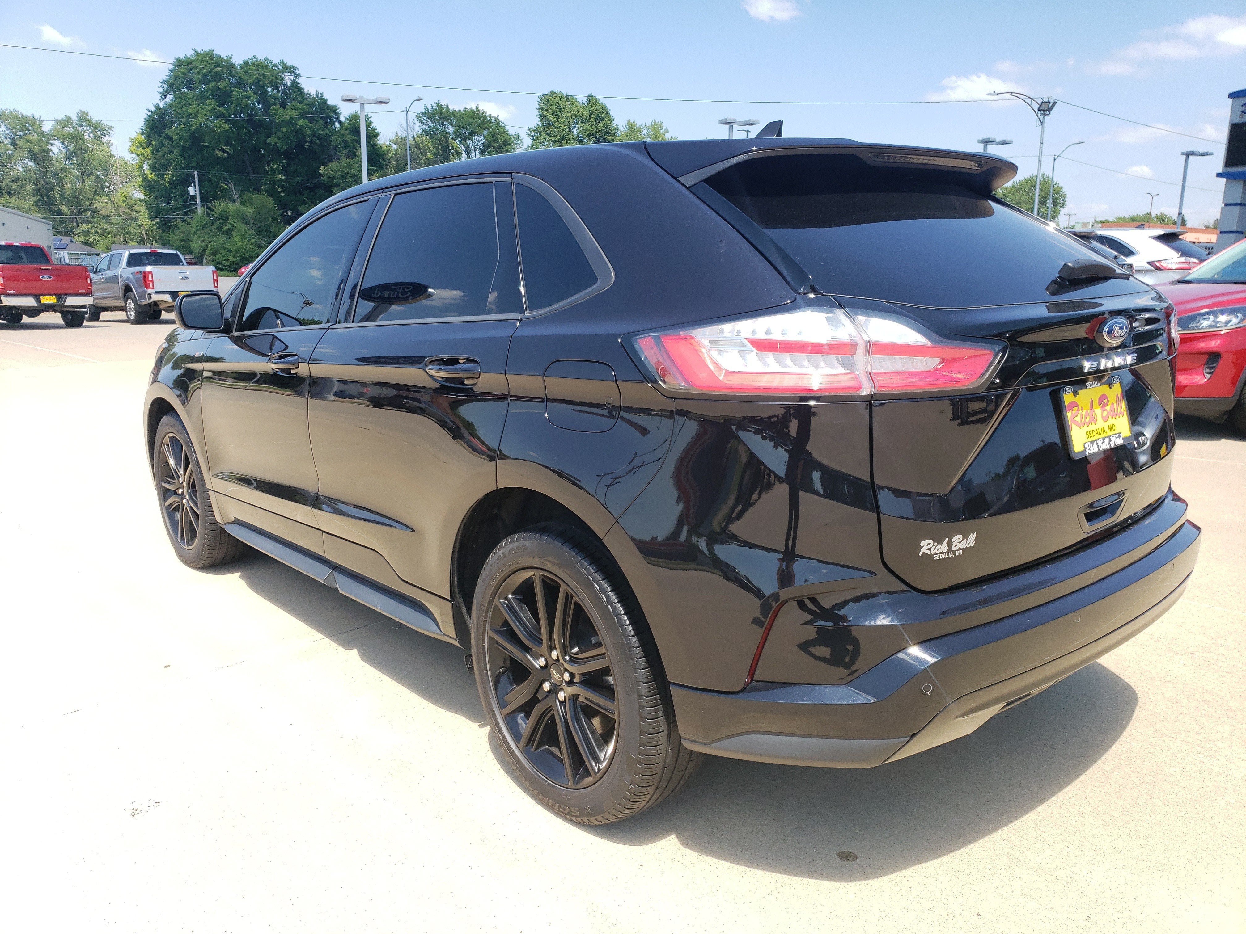 2024 Ford Edge Base