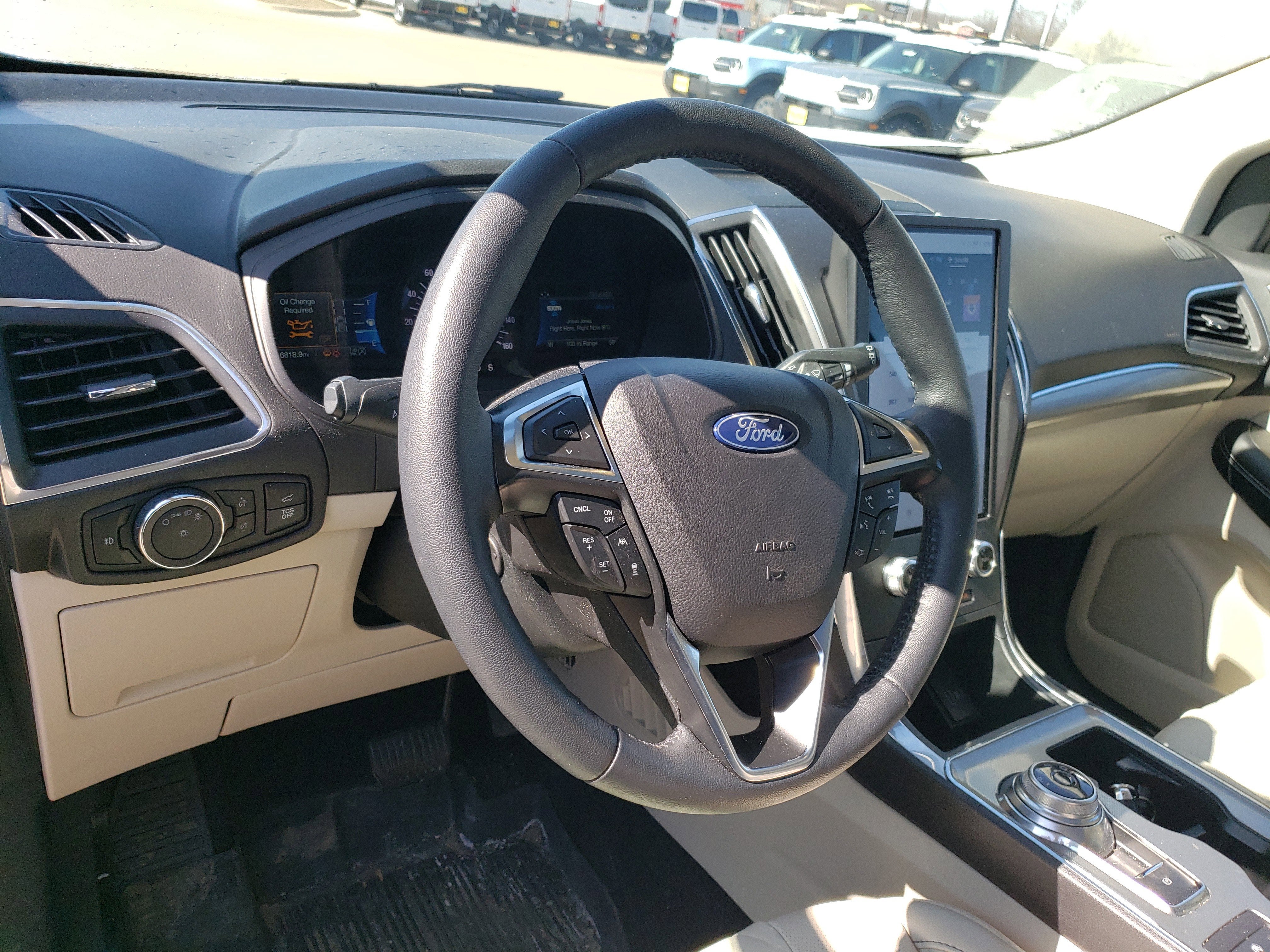 2024 Ford Edge Titanium