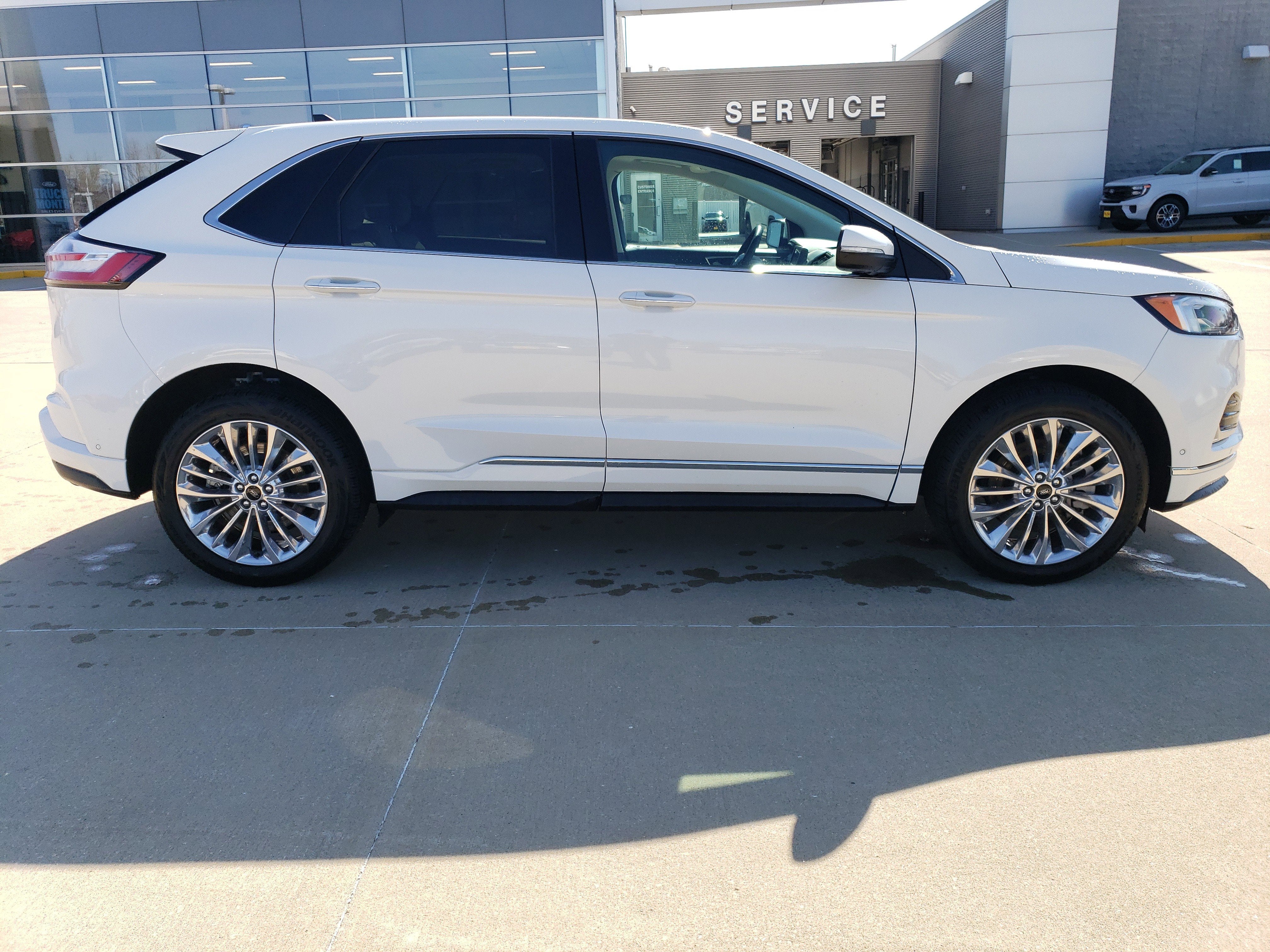 2024 Ford Edge Titanium