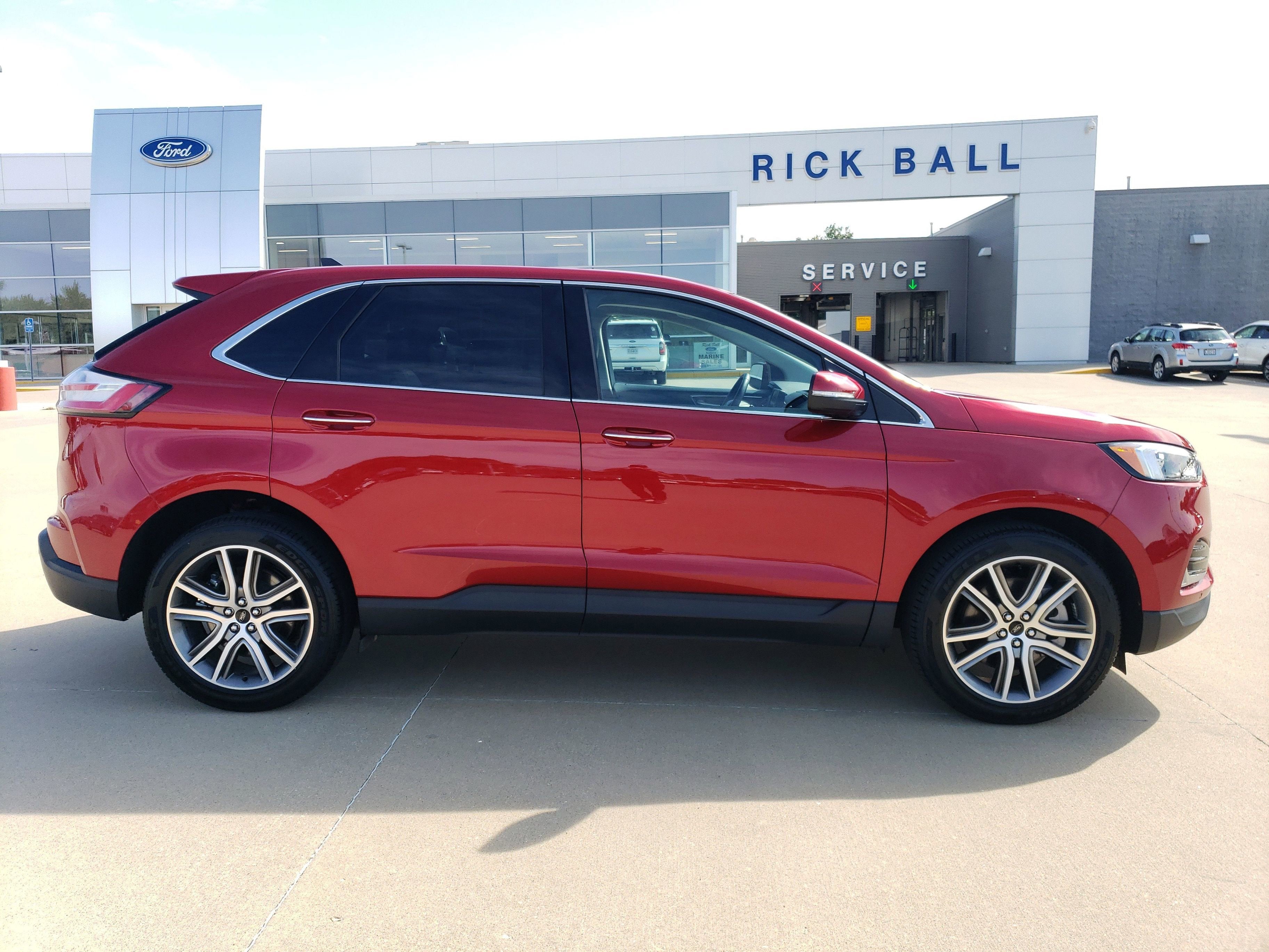 2023 Ford Edge Titanium