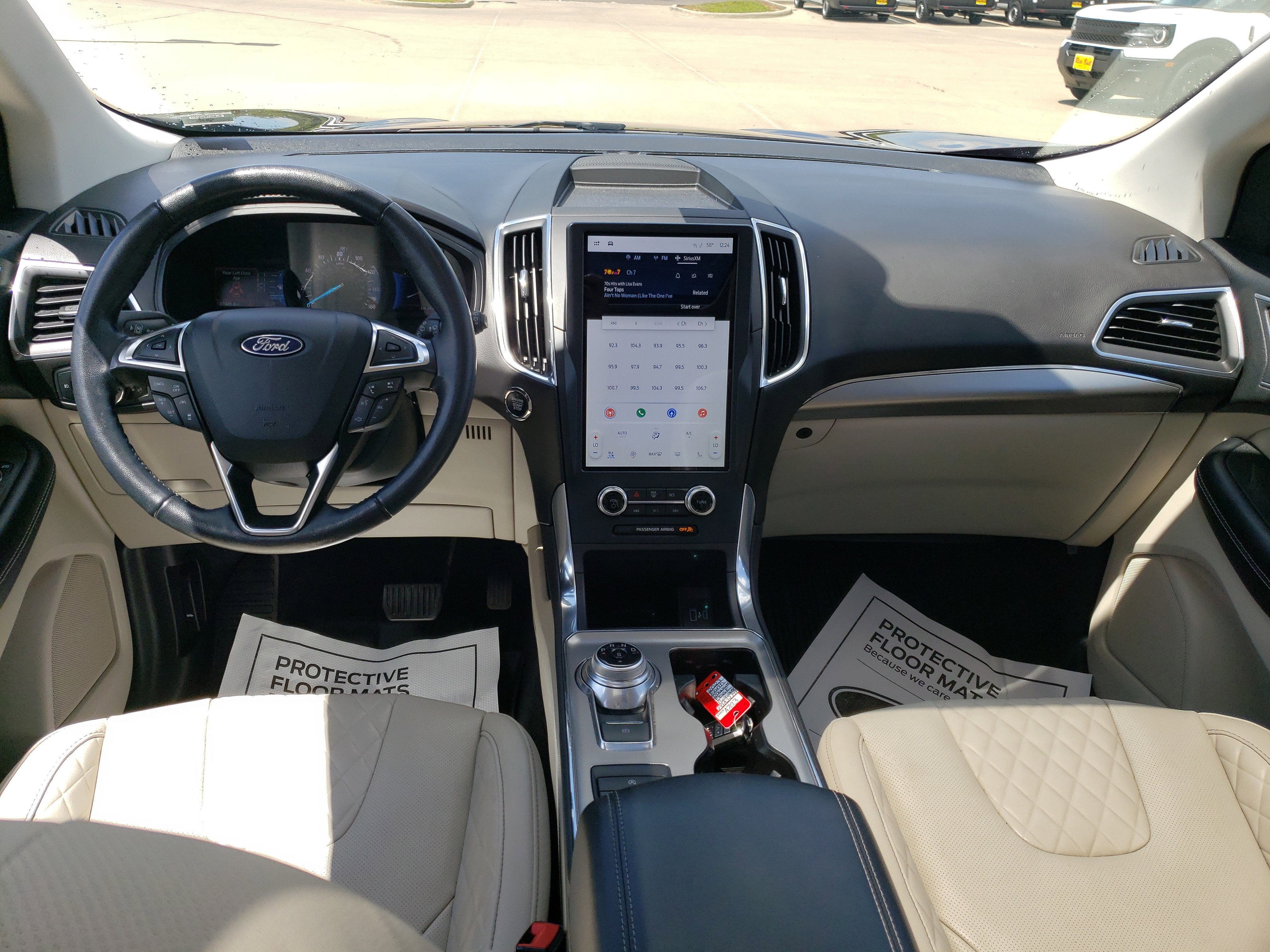 2023 Ford Edge Titanium