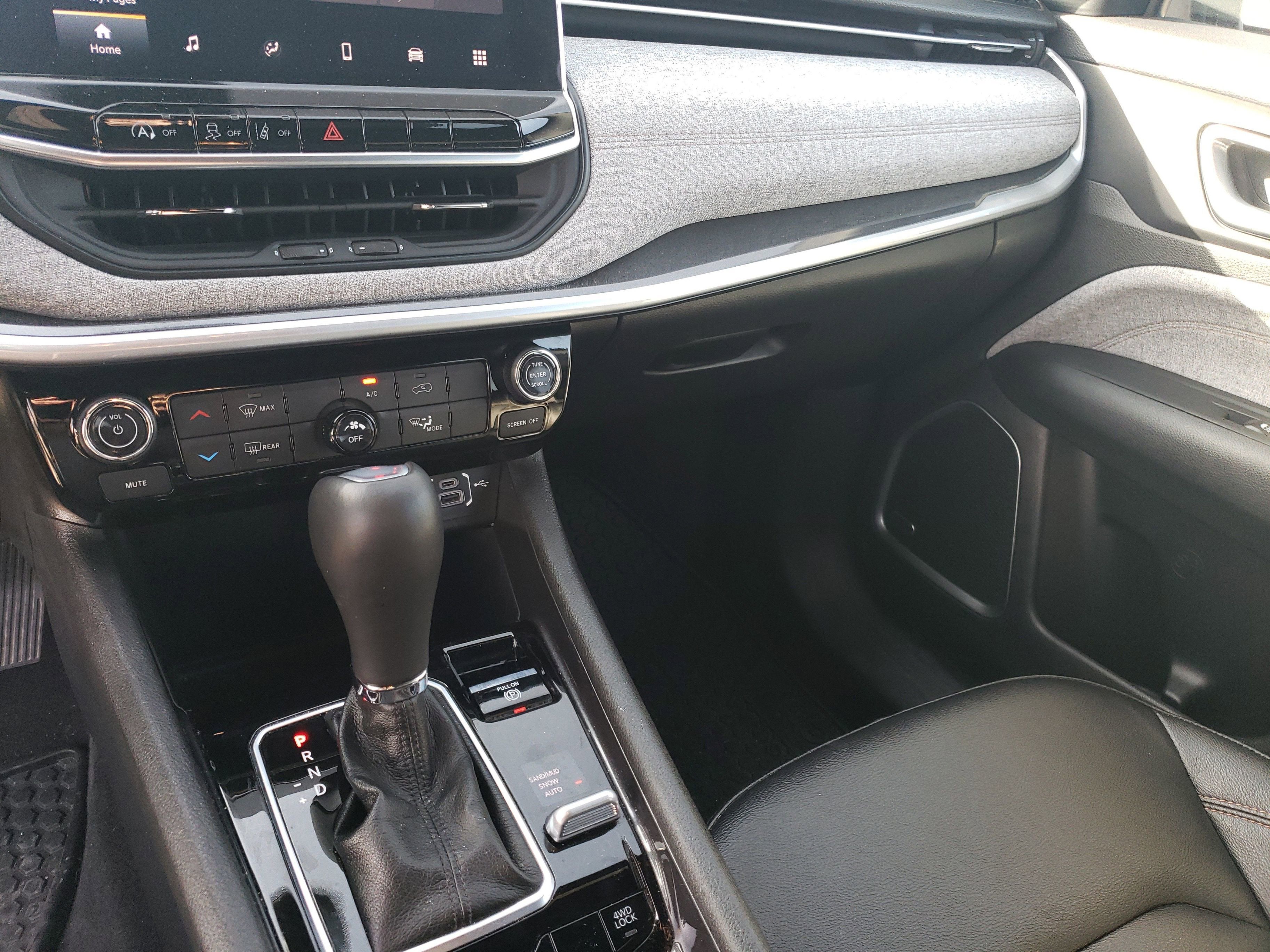 2024 Jeep Compass Latitude Lux