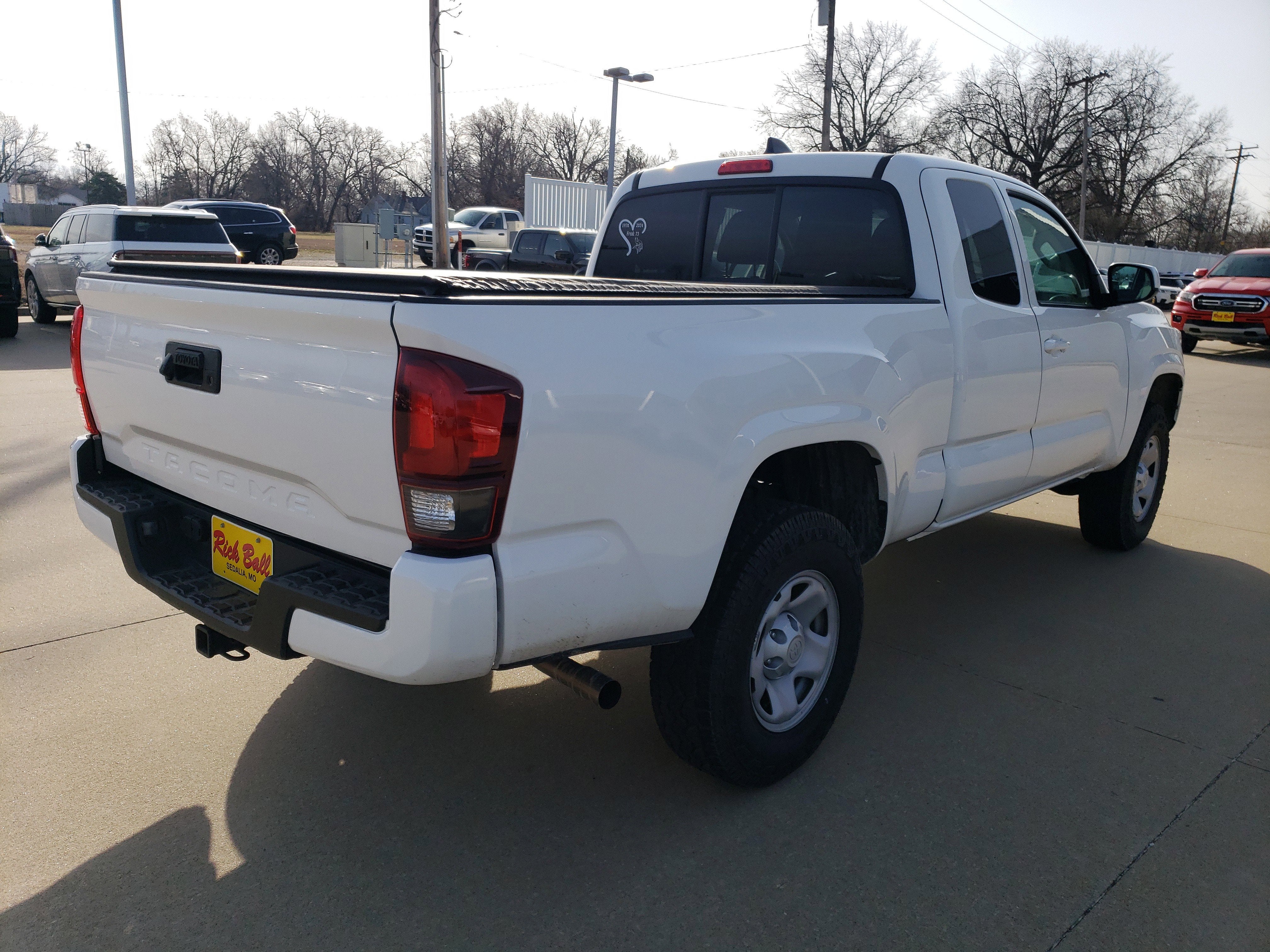 2022 Toyota Tacoma 2WD SR