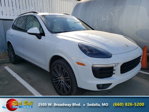 2018 Porsche Cayenne Base